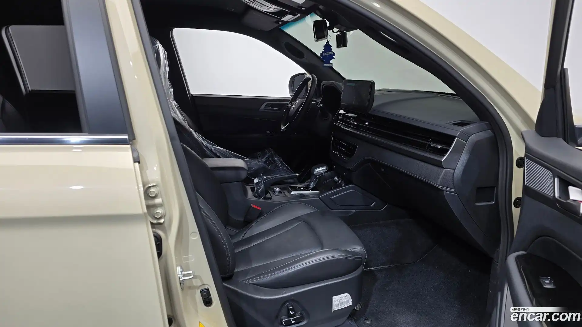 Musso KG Mobility 2025.6-INNER-036