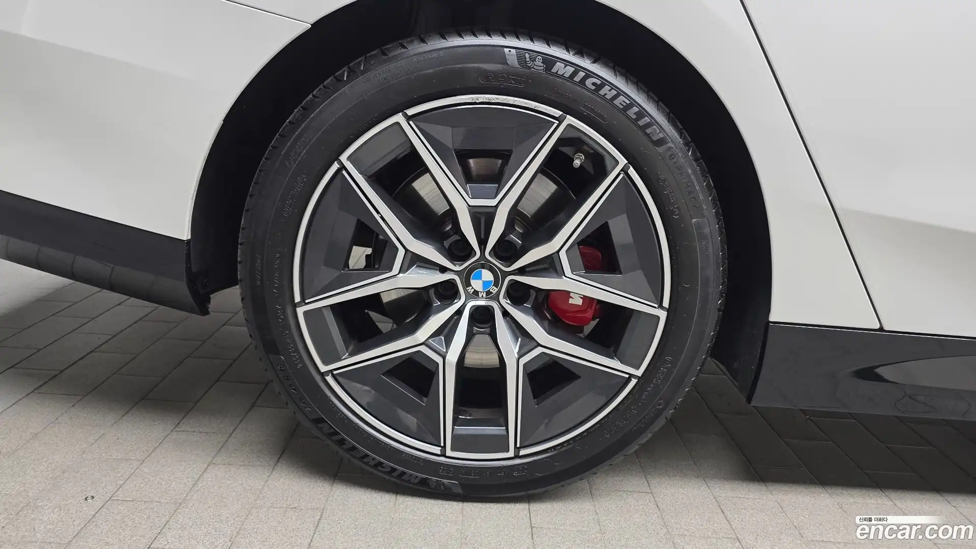 5-Series BMW 2025.10-OUTER-005