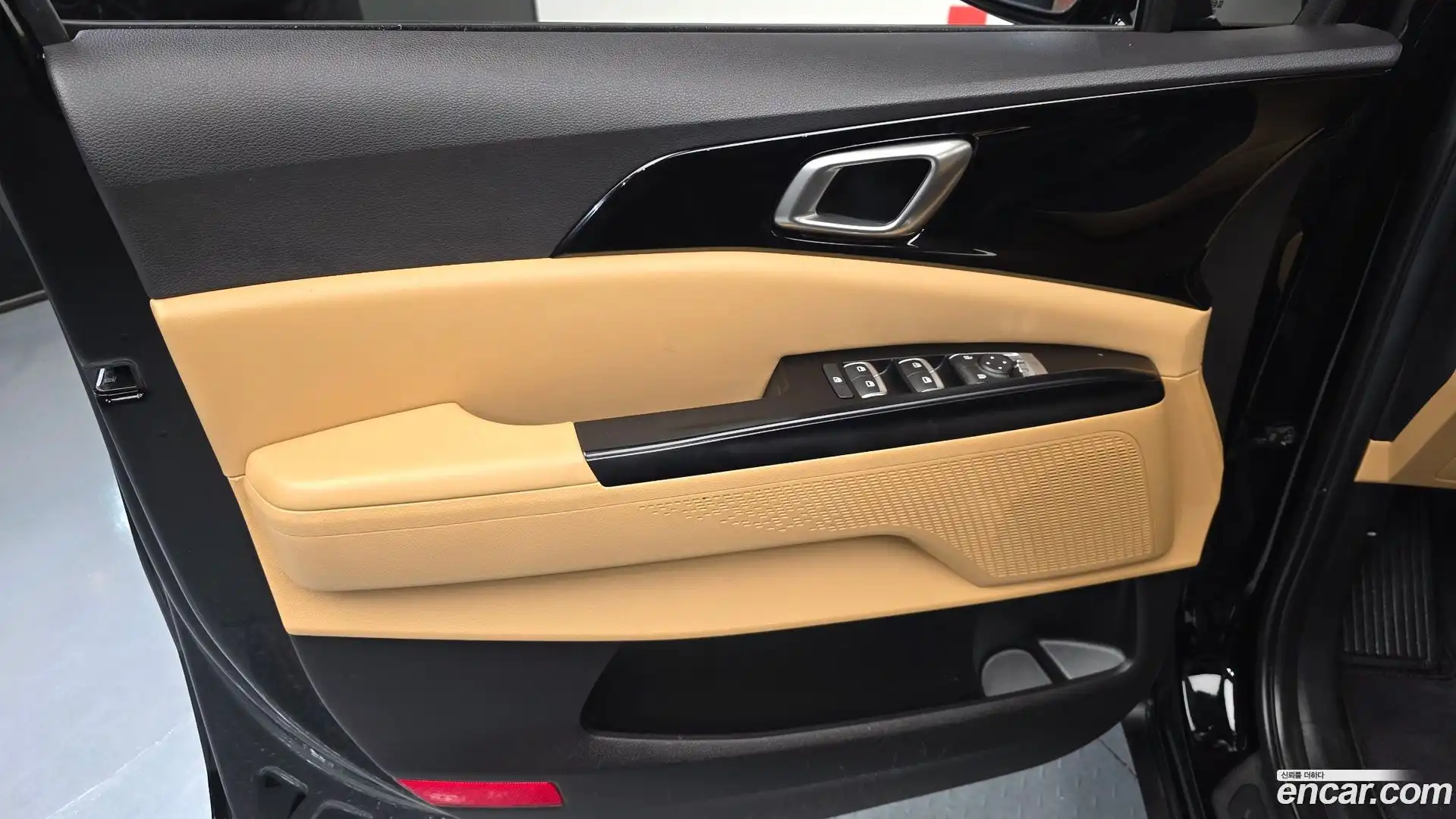 Canival Kia 2023.3-INNER-034