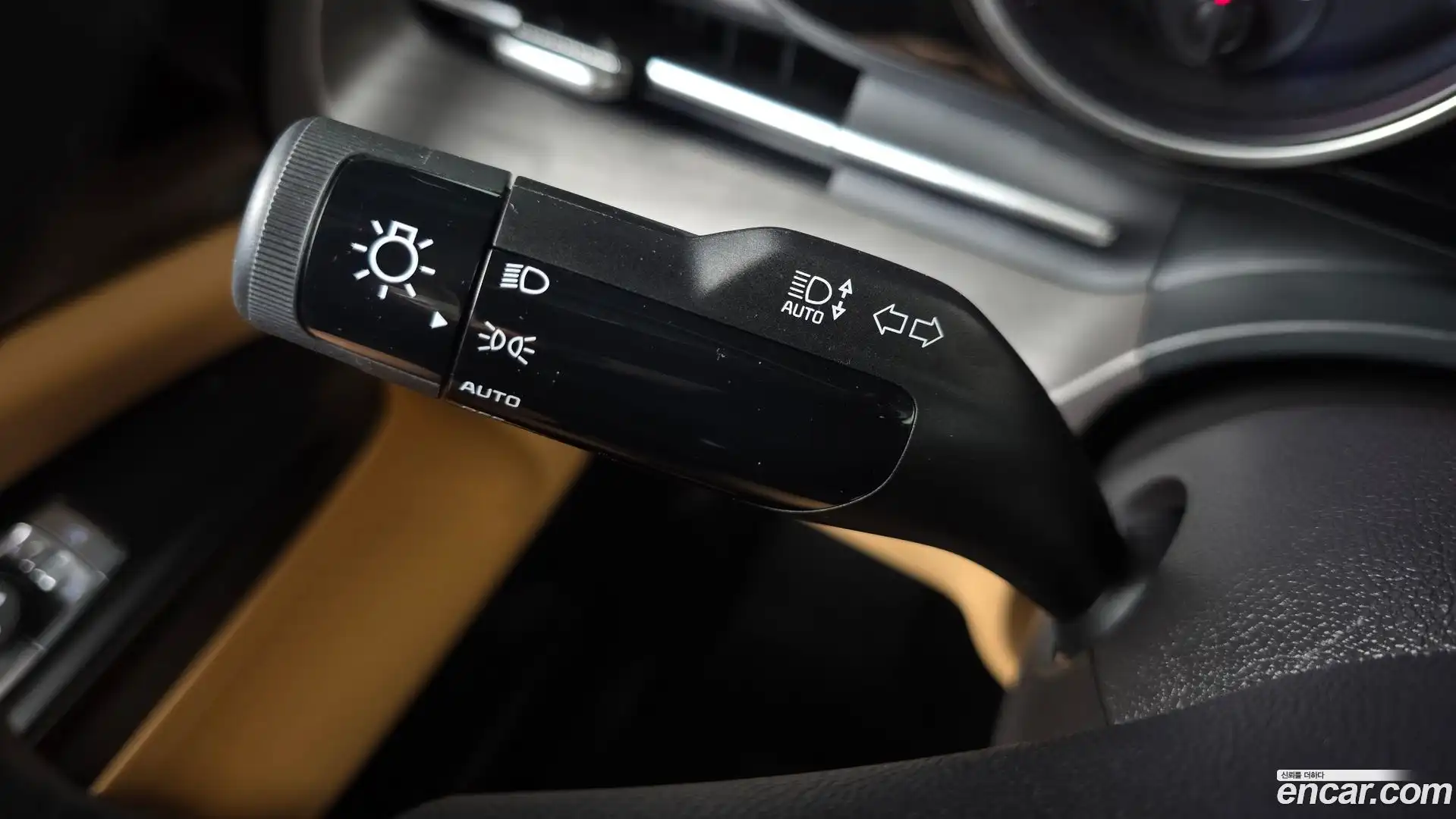 Canival Kia 2023.3-OPTION-040