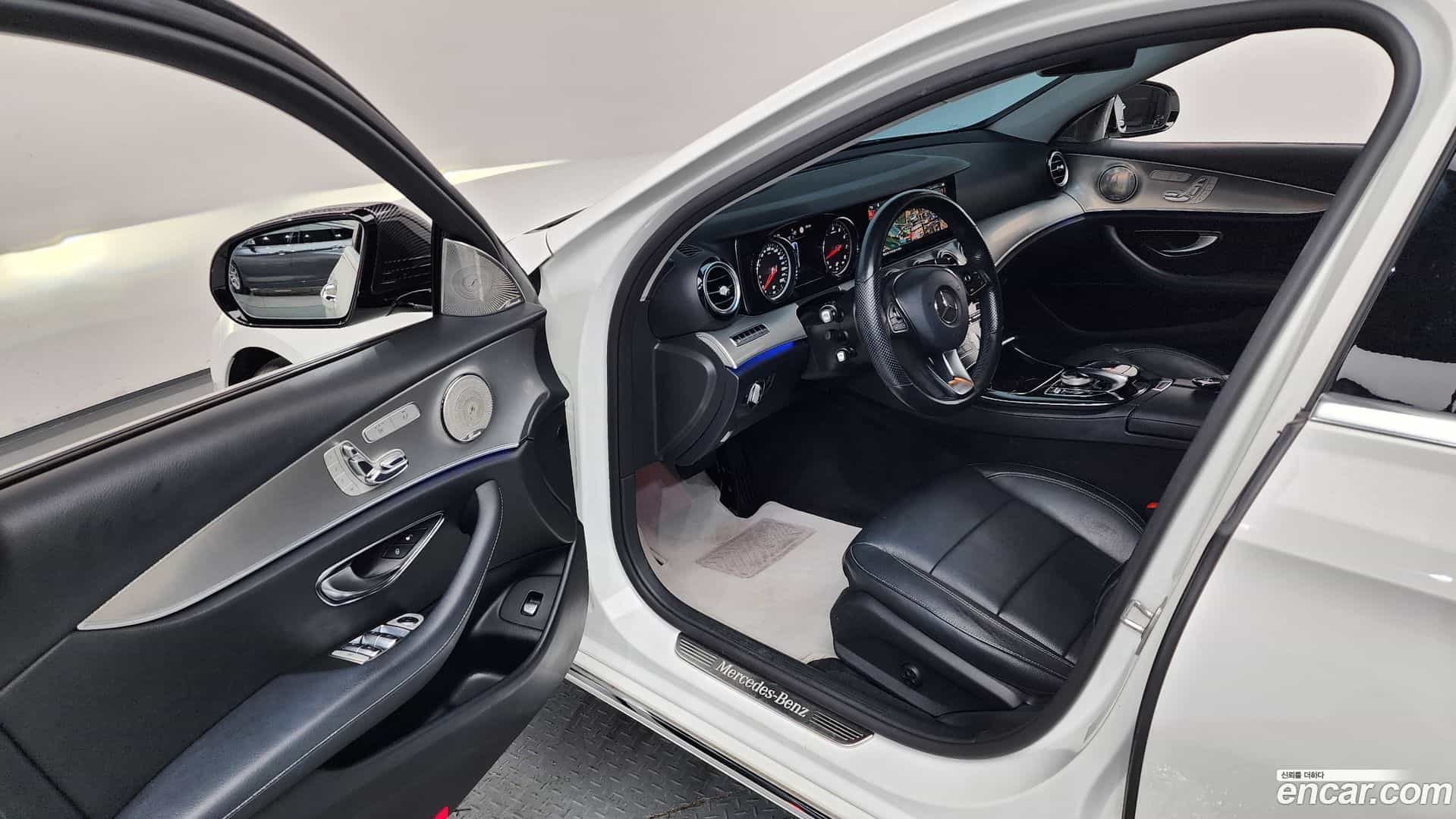 E-Class Mercedes-Benz 2017.1-INNER-010