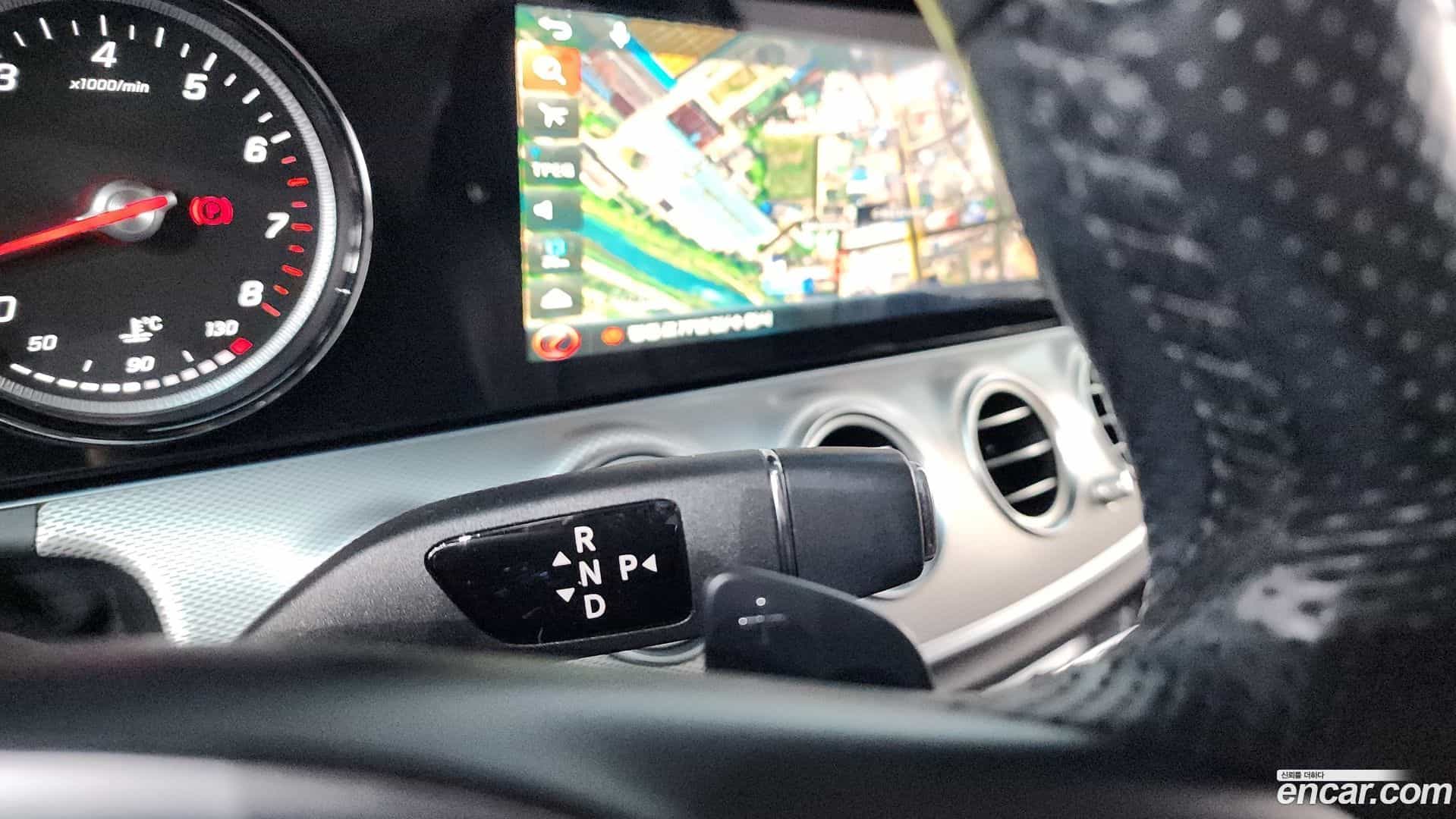 E-Class Mercedes-Benz 2017.1-OPTION-016
