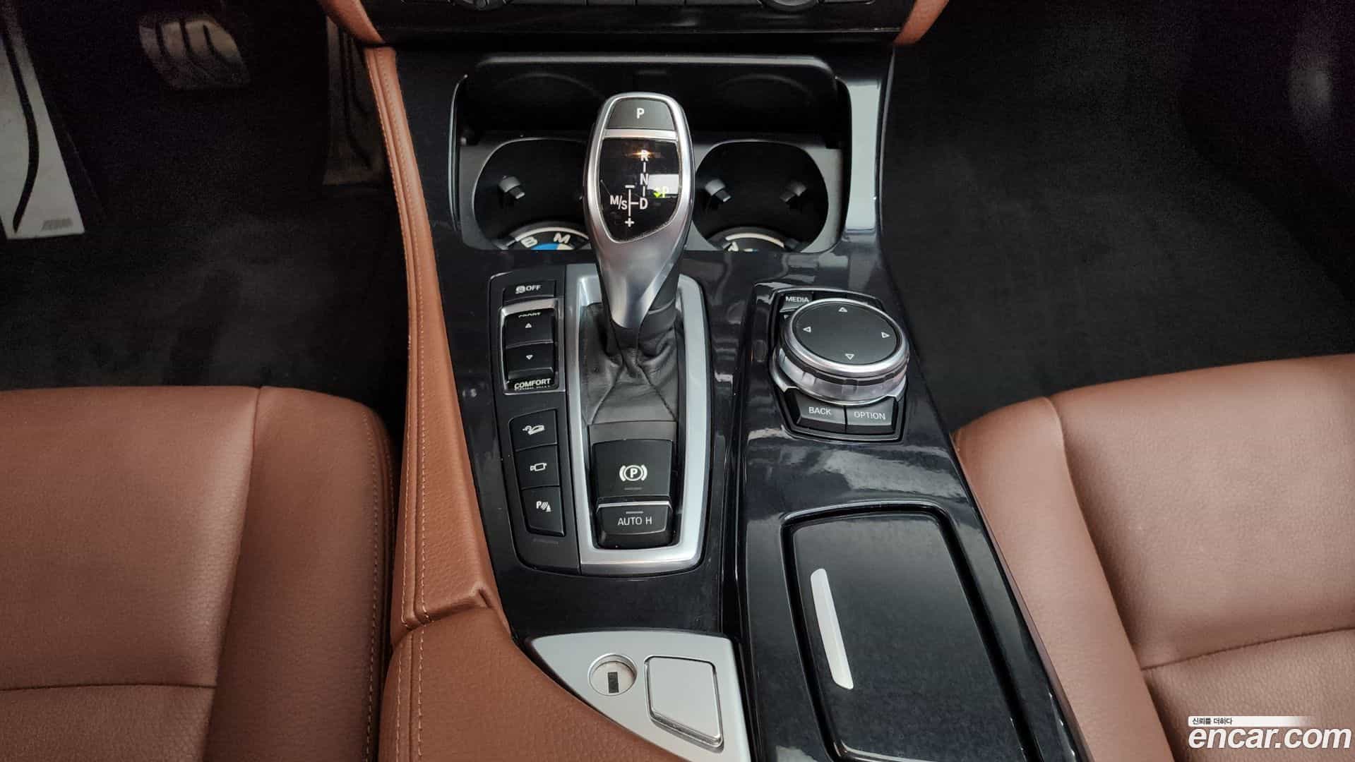 5-Series BMW 2016.0-INNER-009