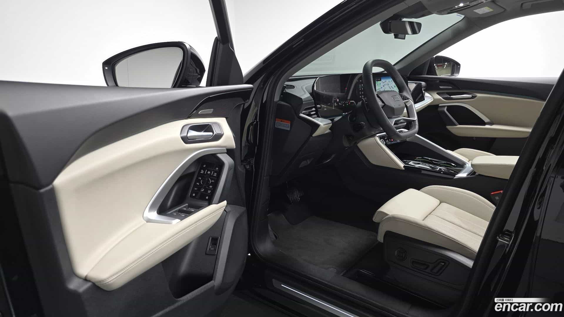 Q5 Audi 2025.11-INNER-010