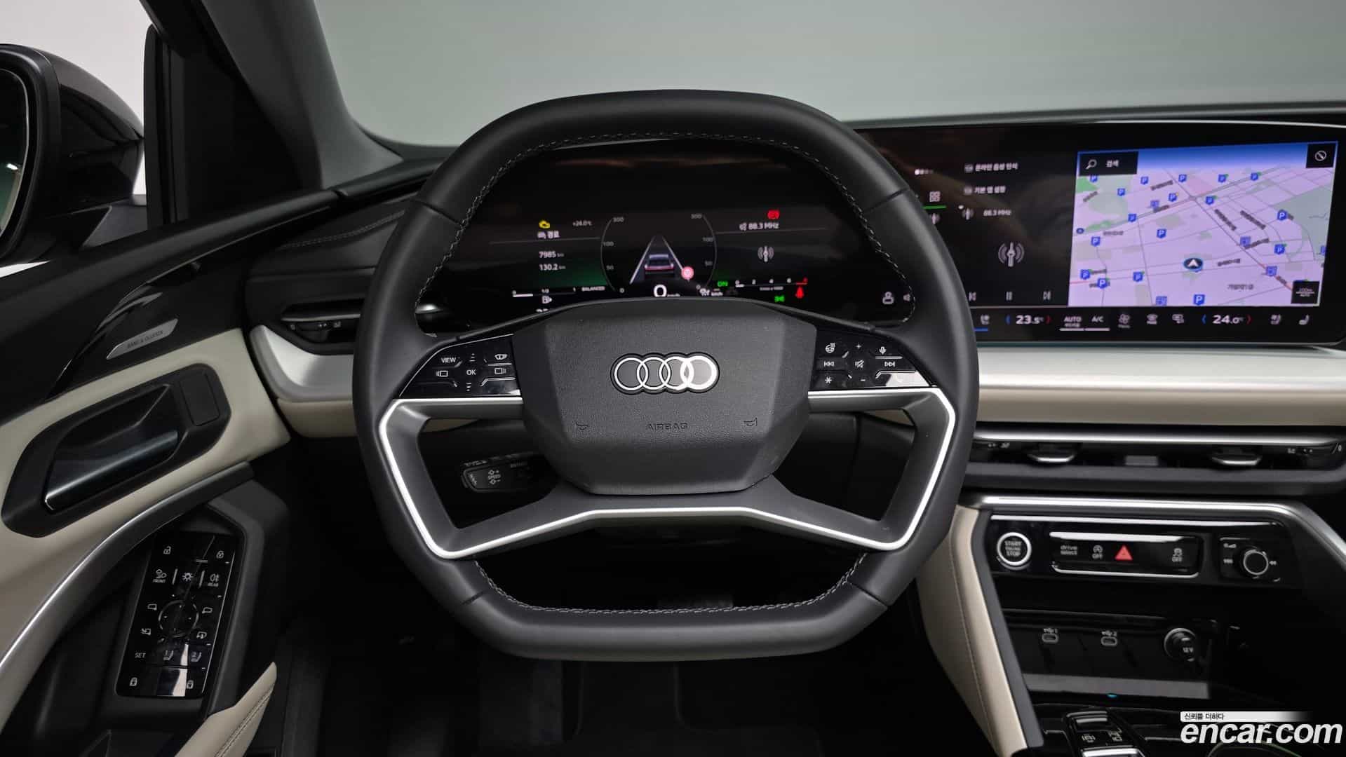 Q5 Audi 2025.11-OPTION-016