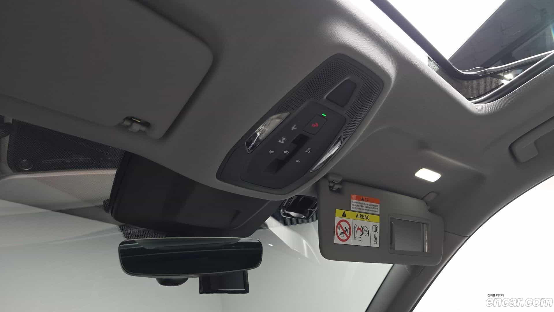 Q5 Audi 2025.11-OPTION-040