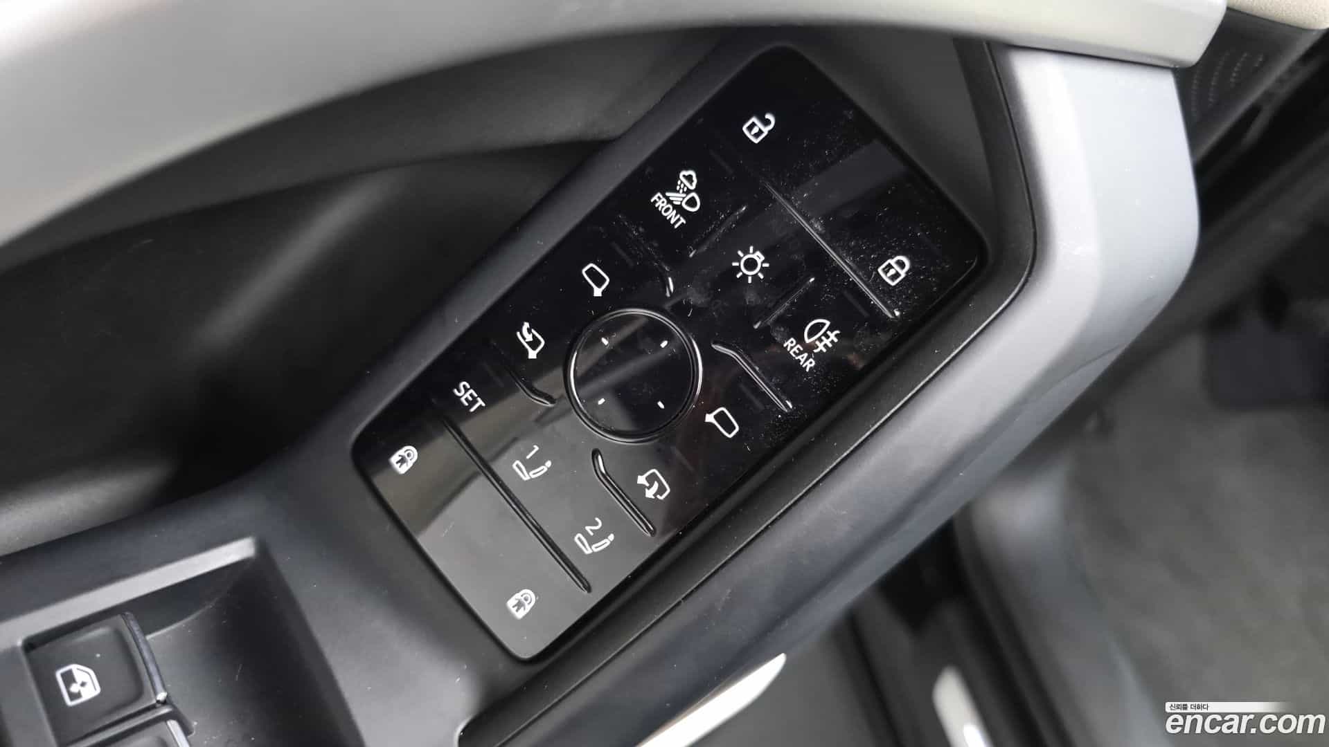 Q5 Audi 2025.11-OPTION-043