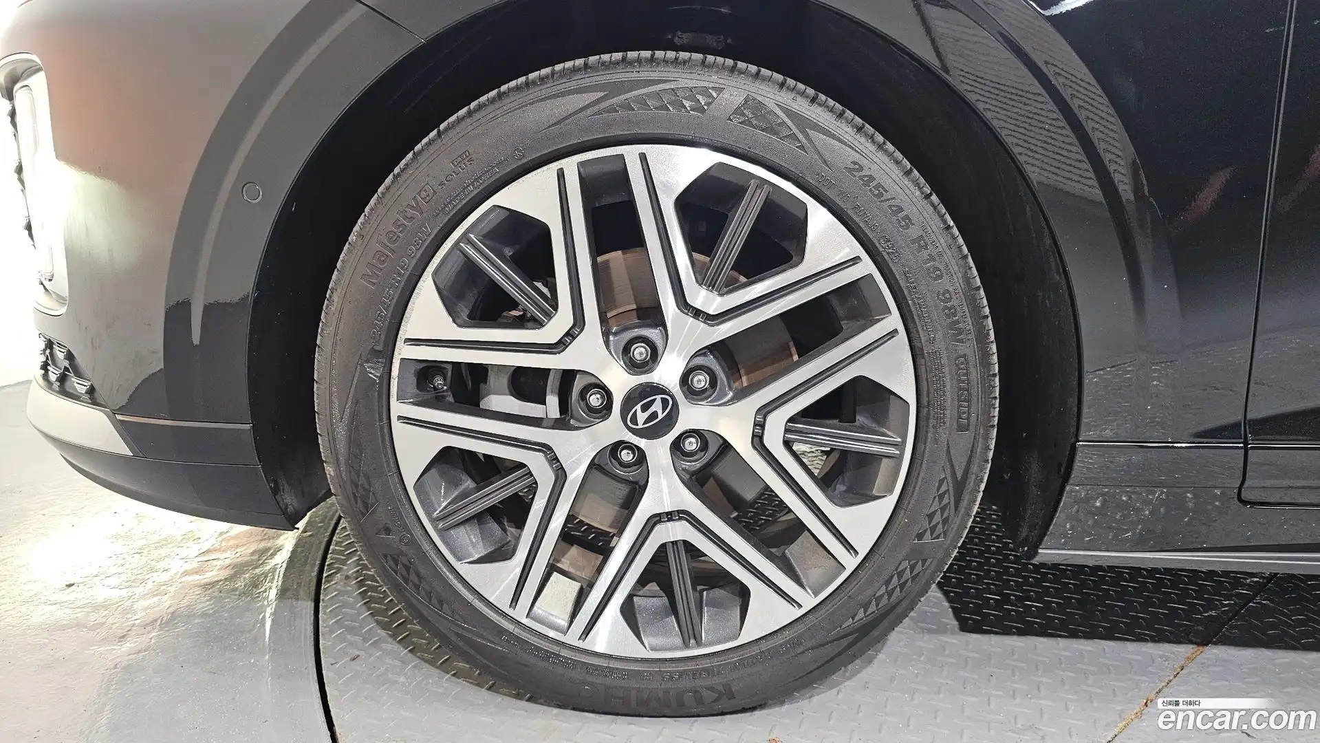 Grandeur Hyundai 2023.0-OUTER-005