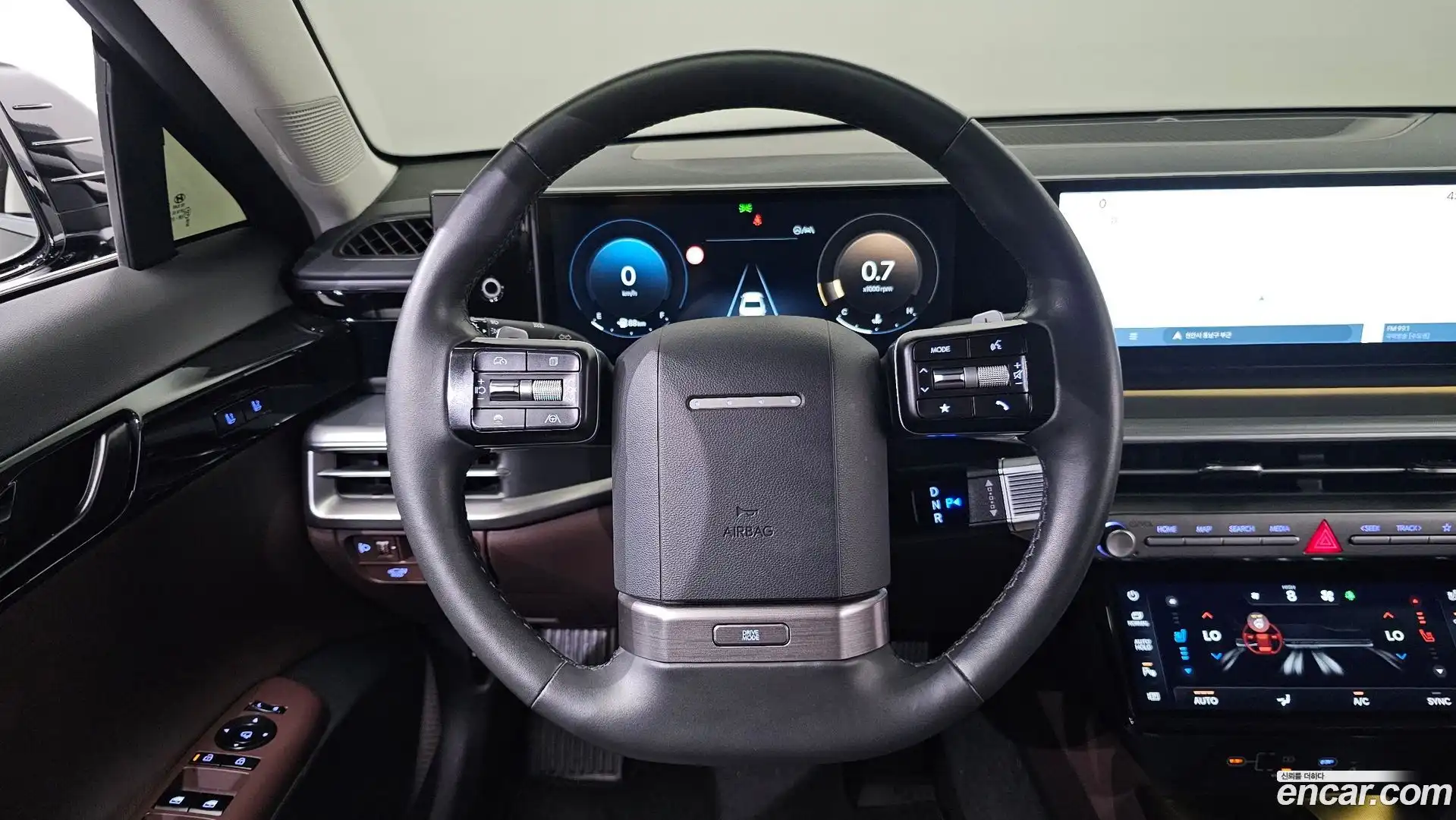 Grandeur Hyundai 2023.0-OPTION-018