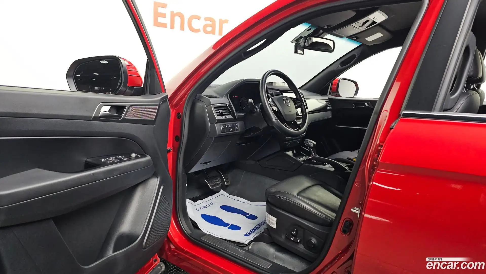 Rexton KG Mobility 2021.11-INNER-010