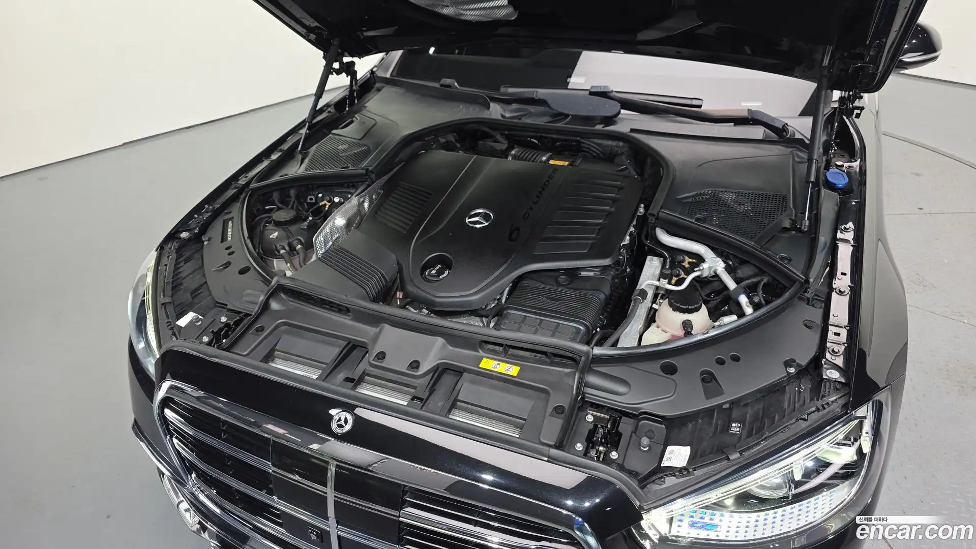 S-Class Mercedes-Benz 2022.6-OUTER-006