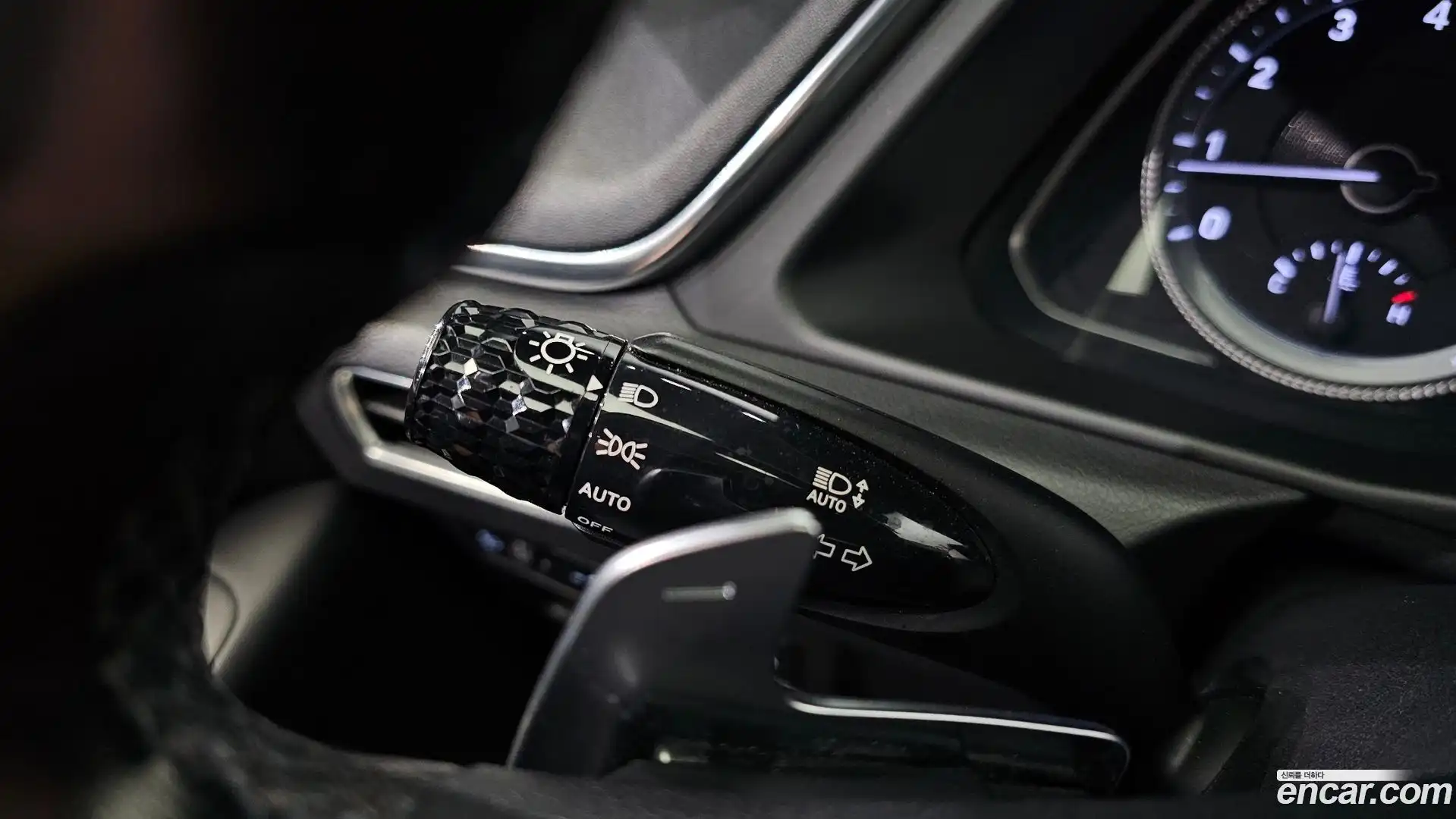 Sonata Hyundai 2019.9-OPTION-041