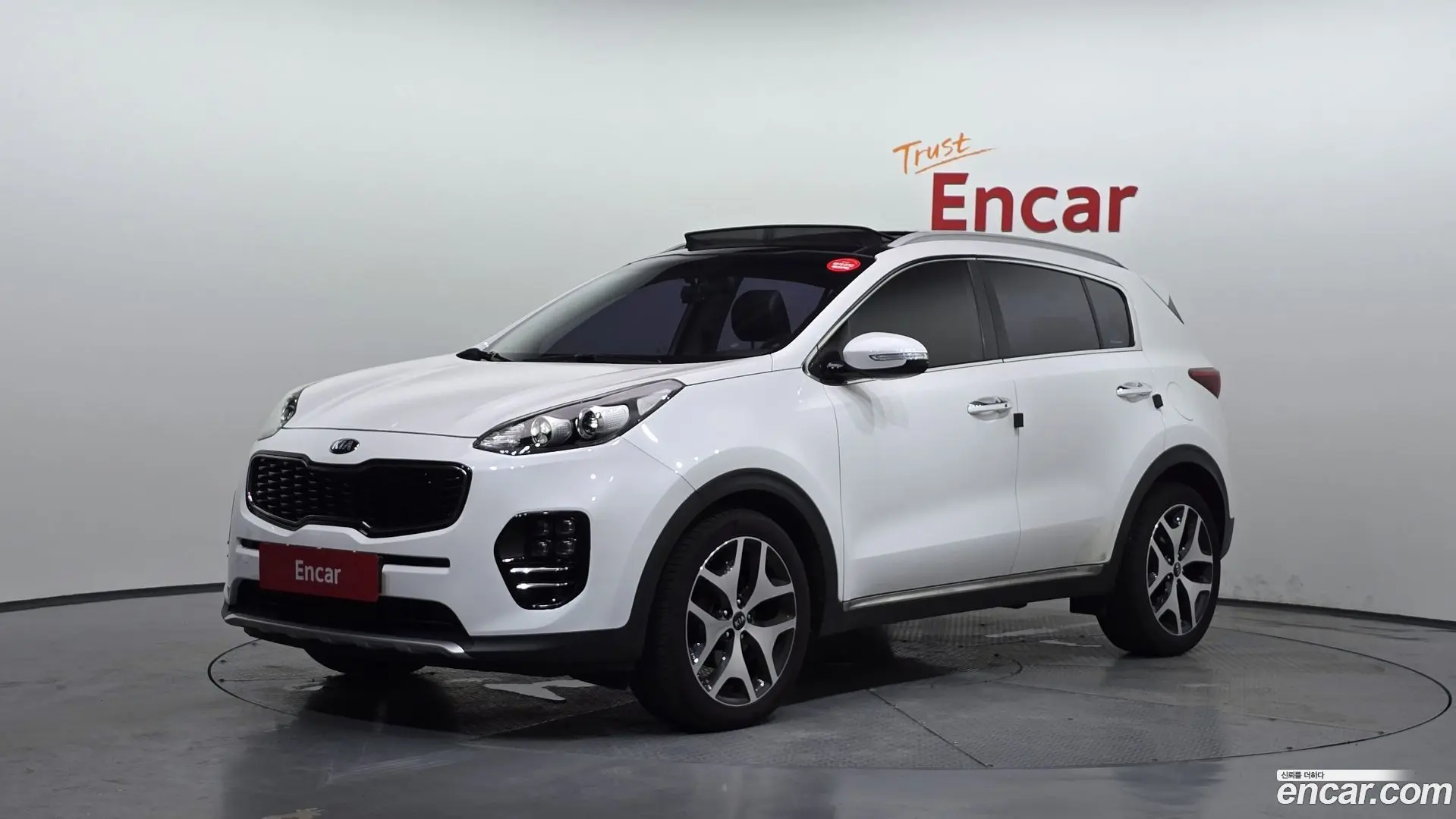Main__Slider__Photo:Sportage Kia 2015.9-0