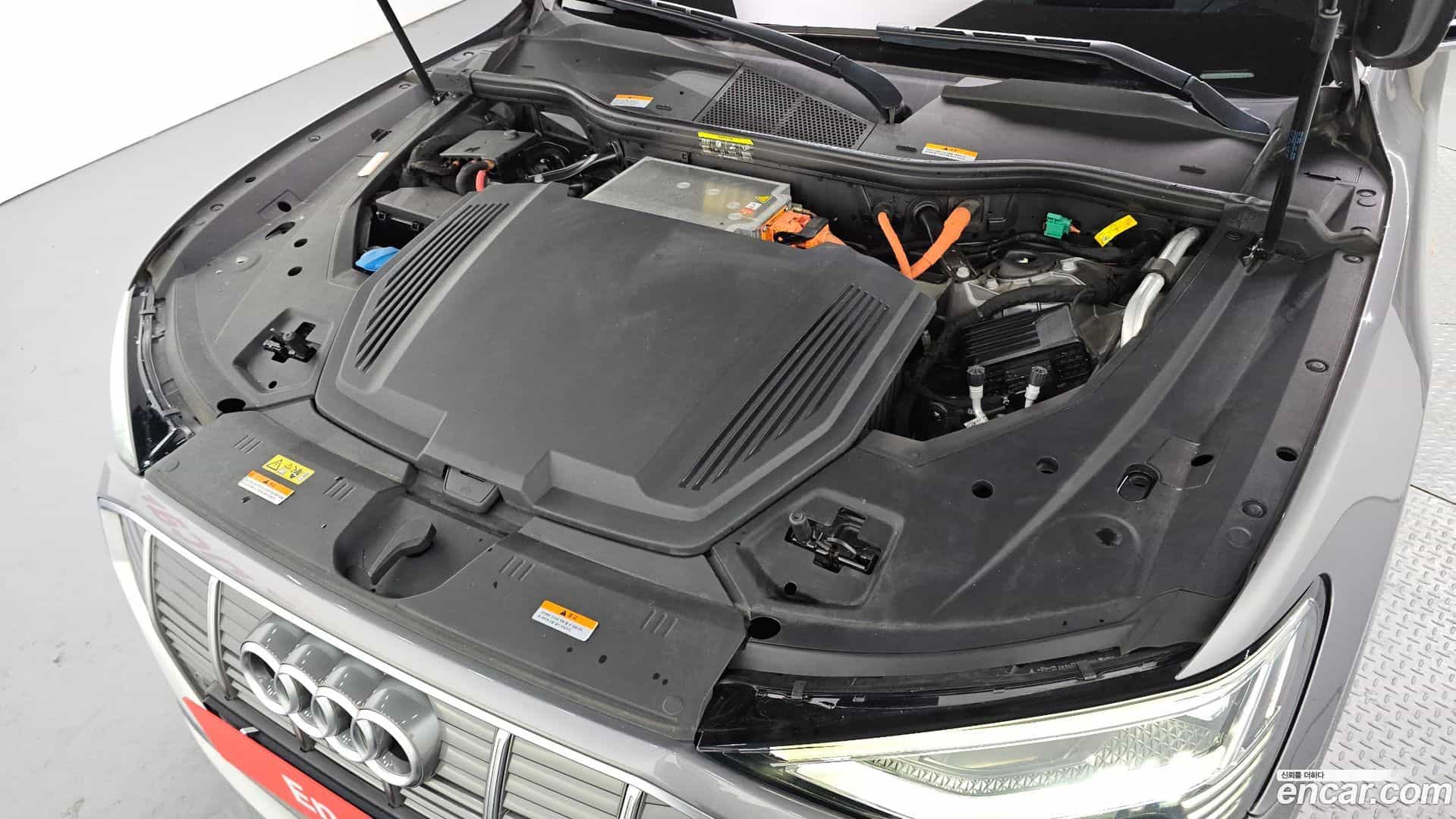 e-tron Audi 2020.11-OUTER-006