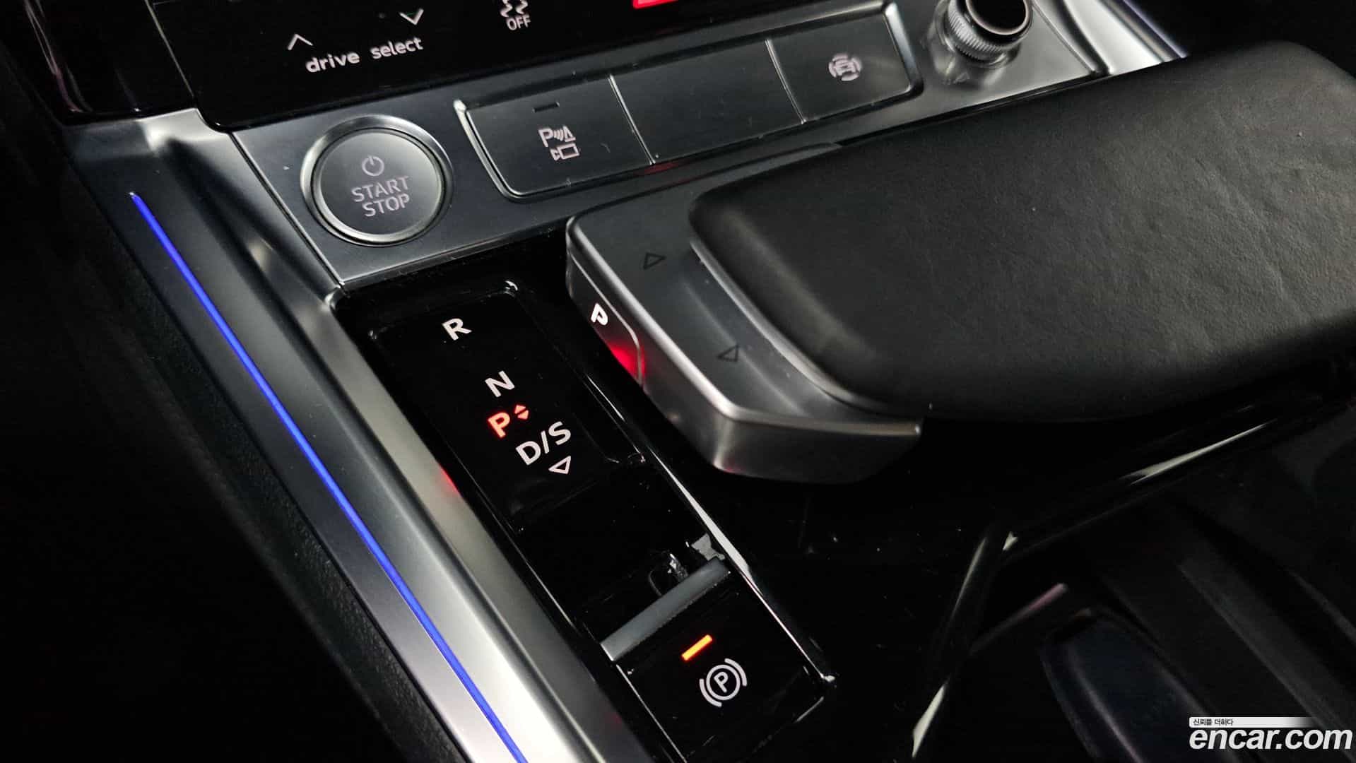 e-tron Audi 2020.11-INNER-009
