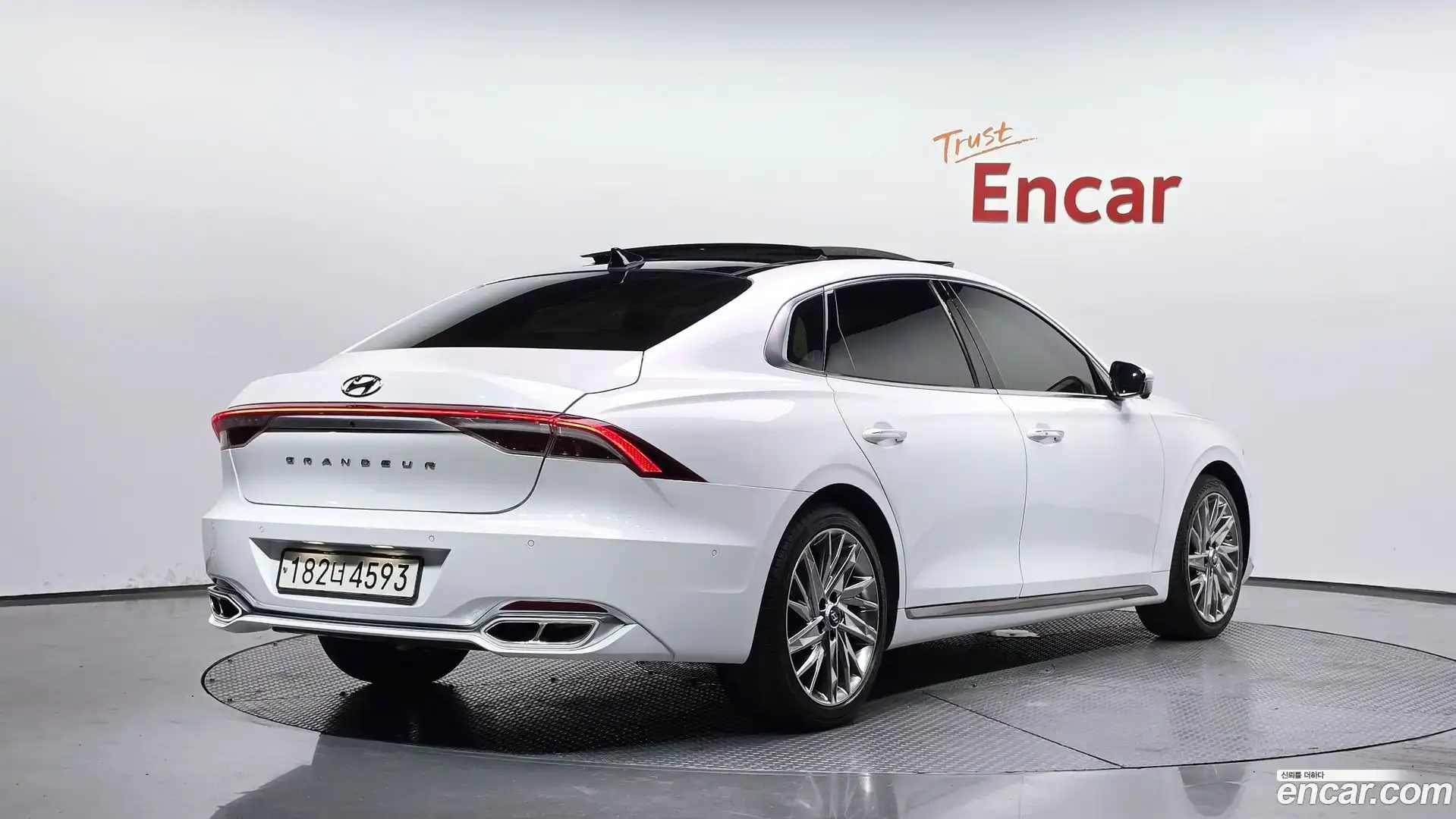 Grandeur Hyundai 2022.3-OUTER-002