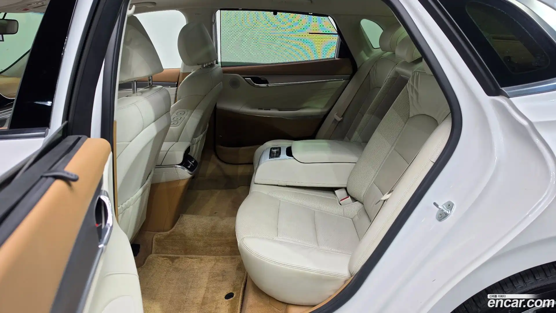 Grandeur Hyundai 2022.3-OPTION-015
