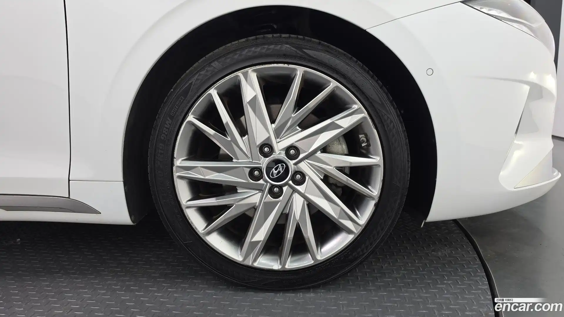 Grandeur Hyundai 2022.3-OUTER-031