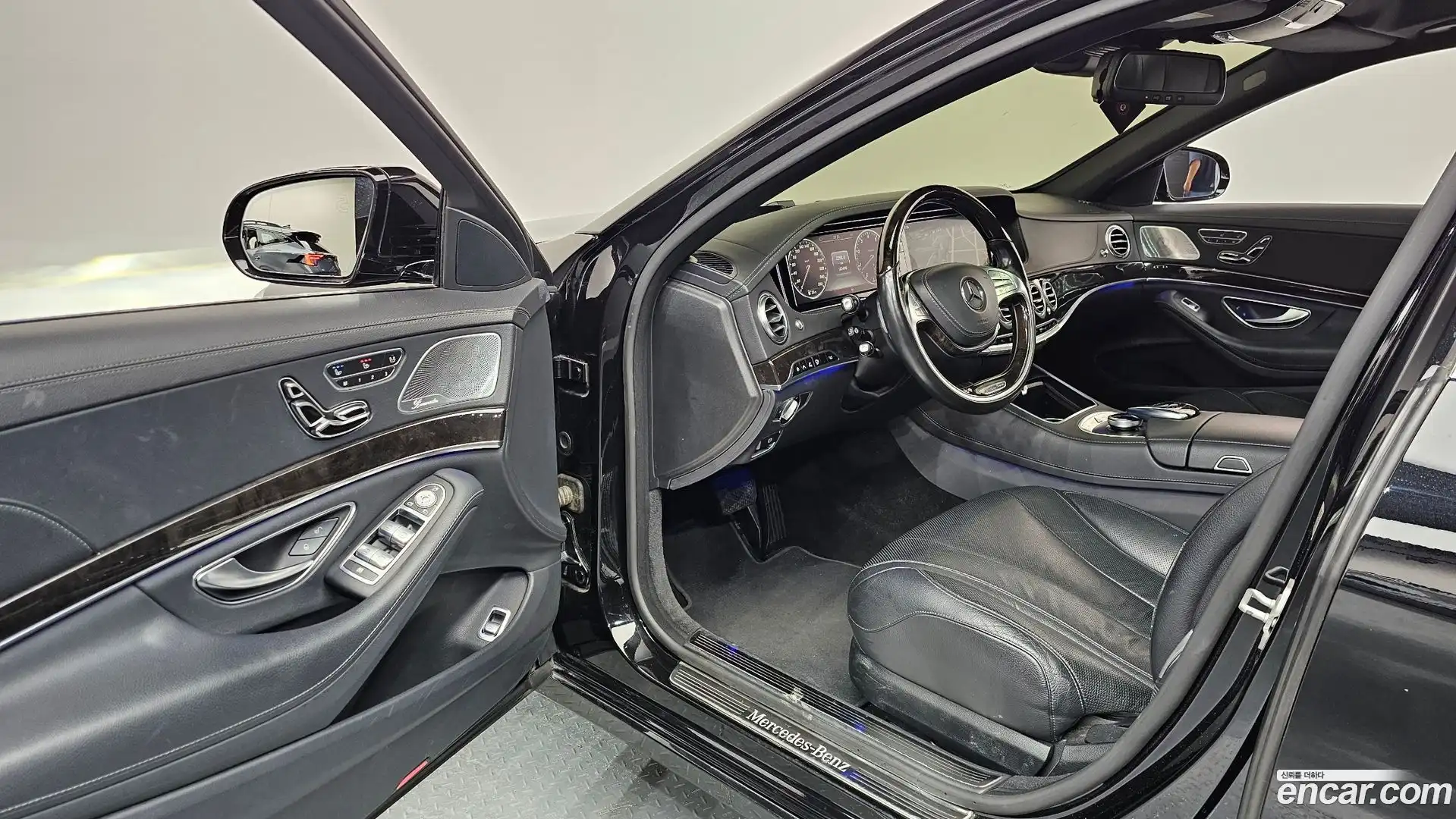 S-Class Mercedes-Benz 2015.8-INNER-010