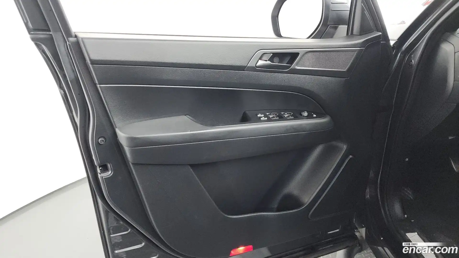 Rexton KG Mobility 2021.5-INNER-034