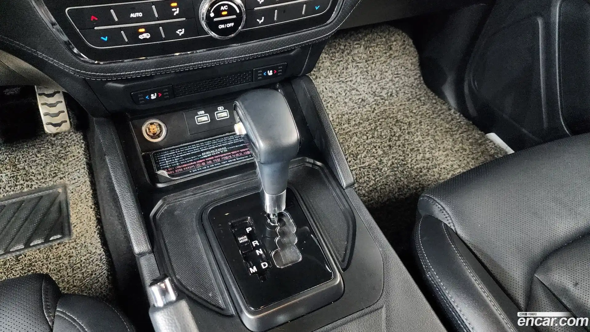Rexton KG Mobility 2022.0-INNER-009