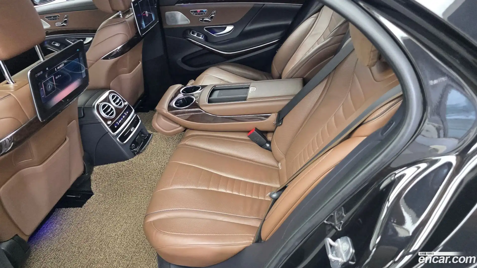 S-Class Mercedes-Benz 2020.3-INNER-036
