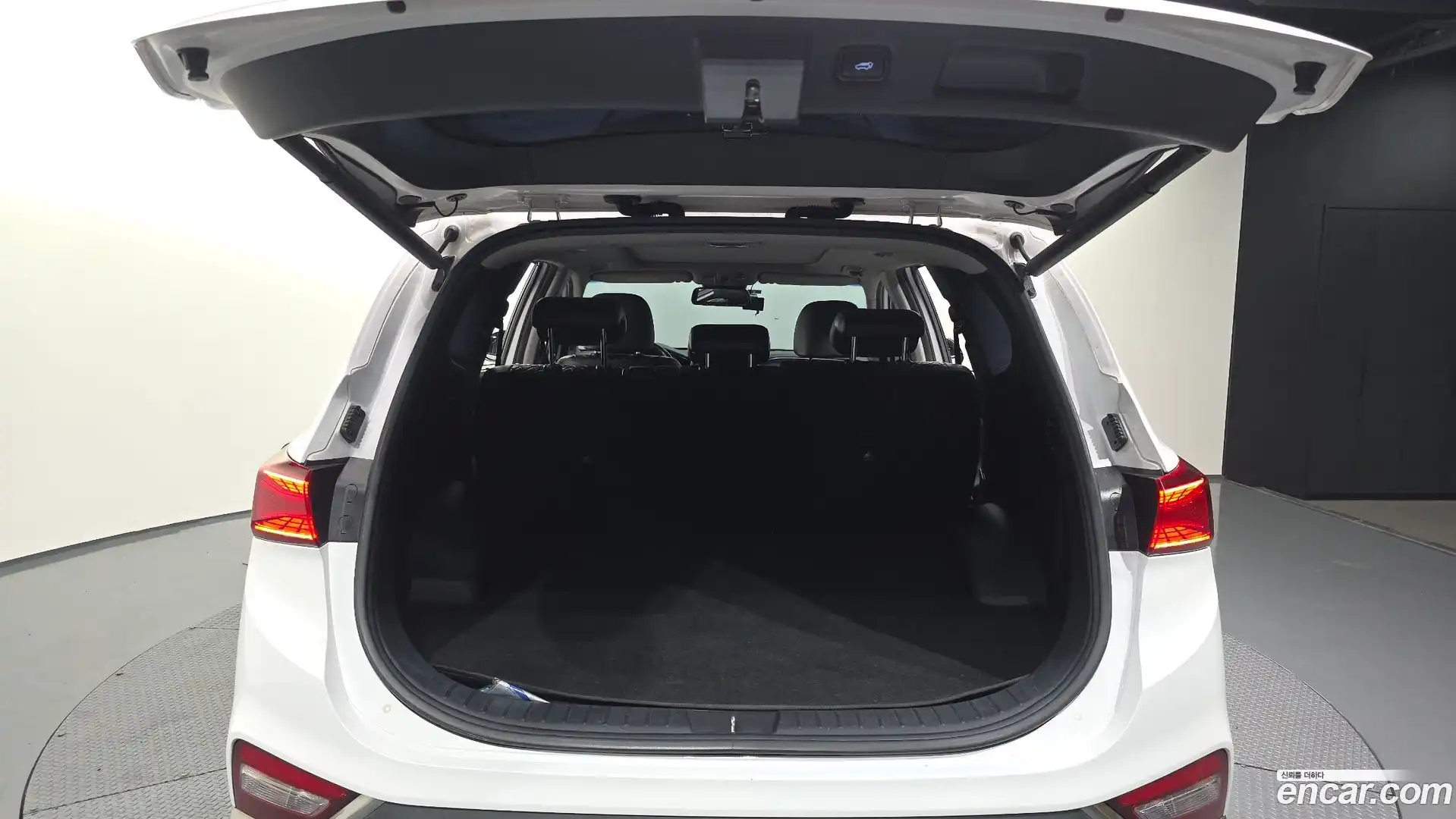 Santafe Hyundai 2018.3-OPTION-024