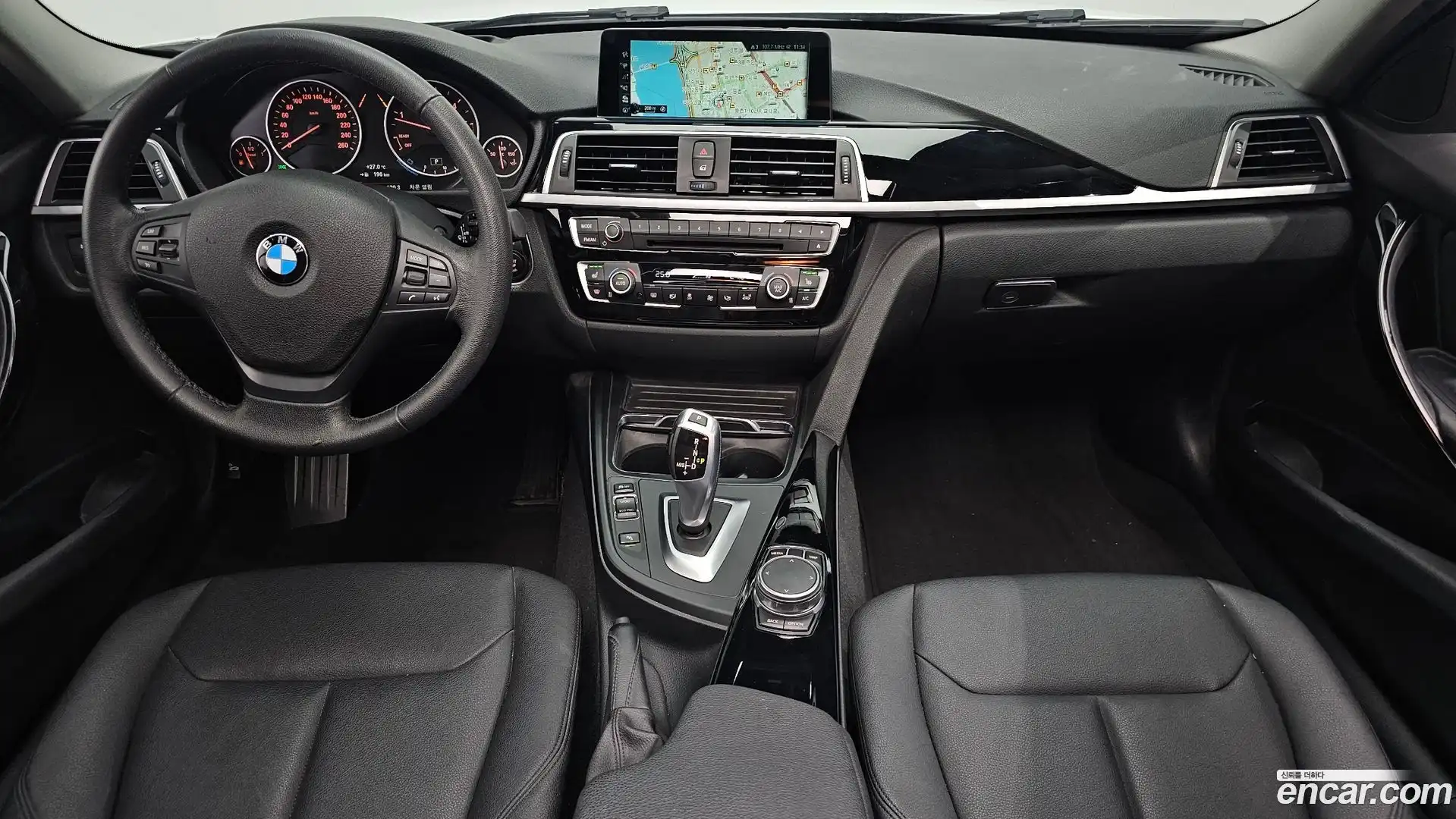3-Series BMW 2017.4-INNER-007