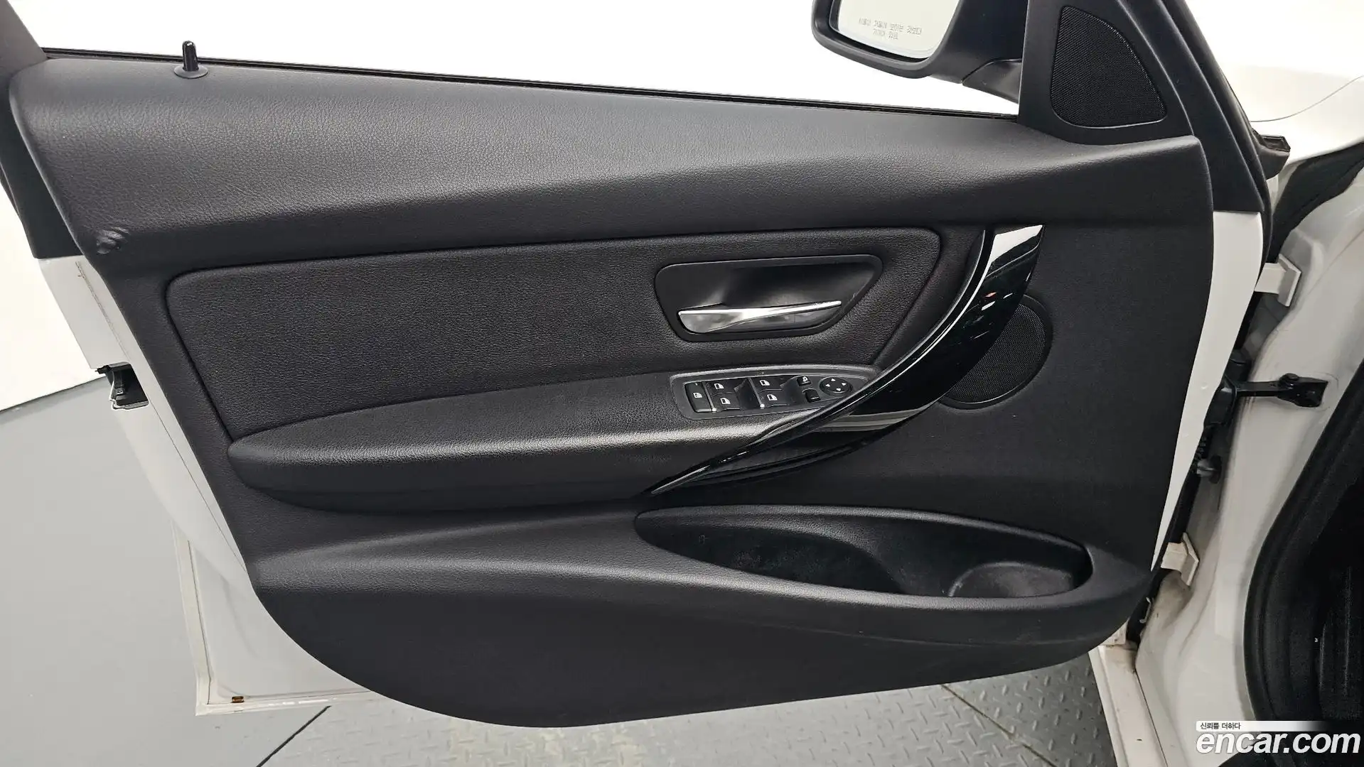 3-Series BMW 2017.4-INNER-034