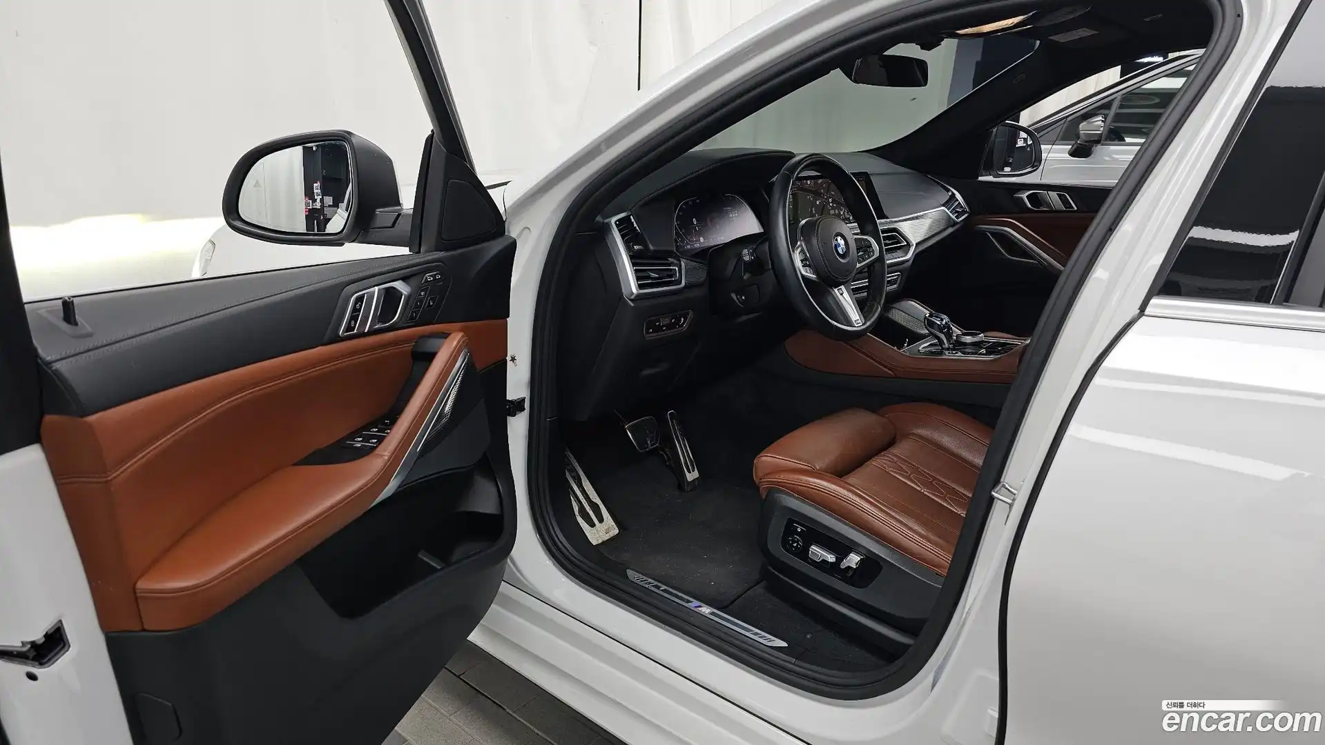 X6 BMW 2022.5-INNER-010