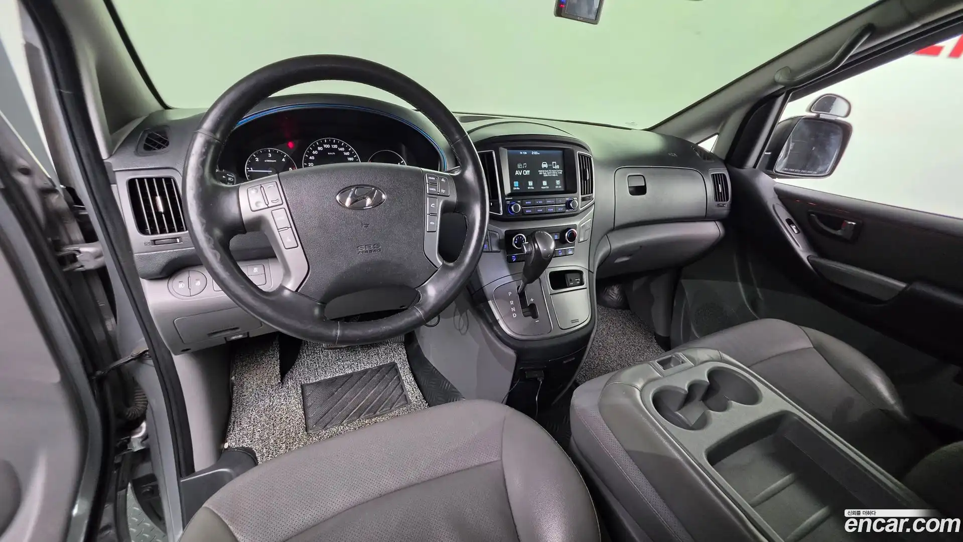 Starex Hyundai 2020.5-INNER-007