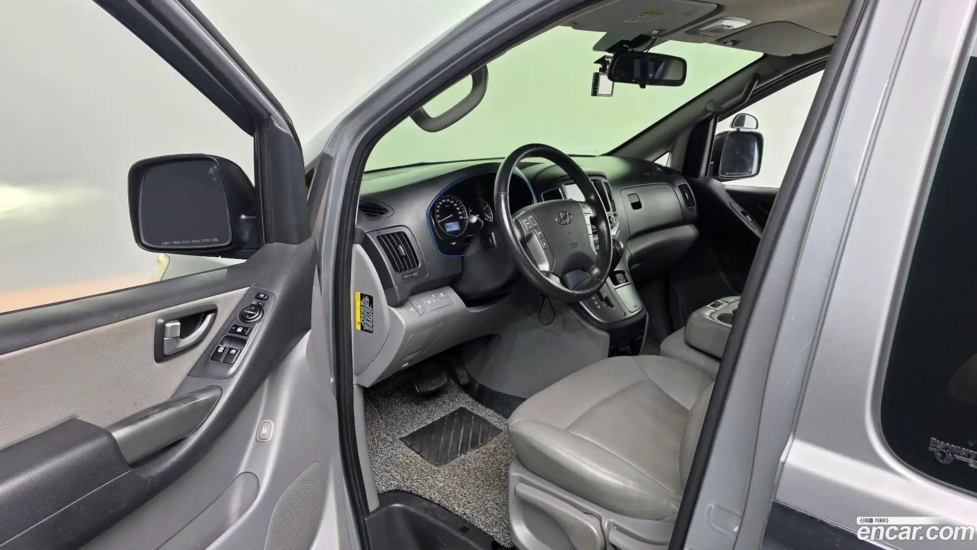 Starex Hyundai 2020.5-INNER-010