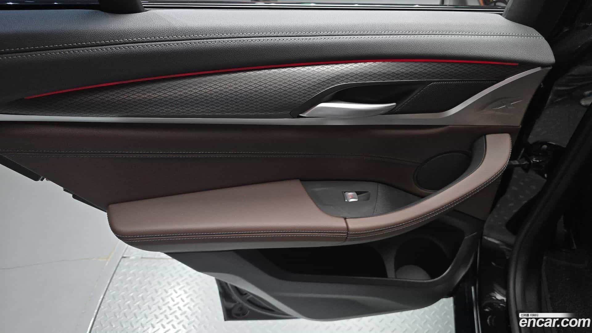 X4 BMW 2024.0-INNER-035