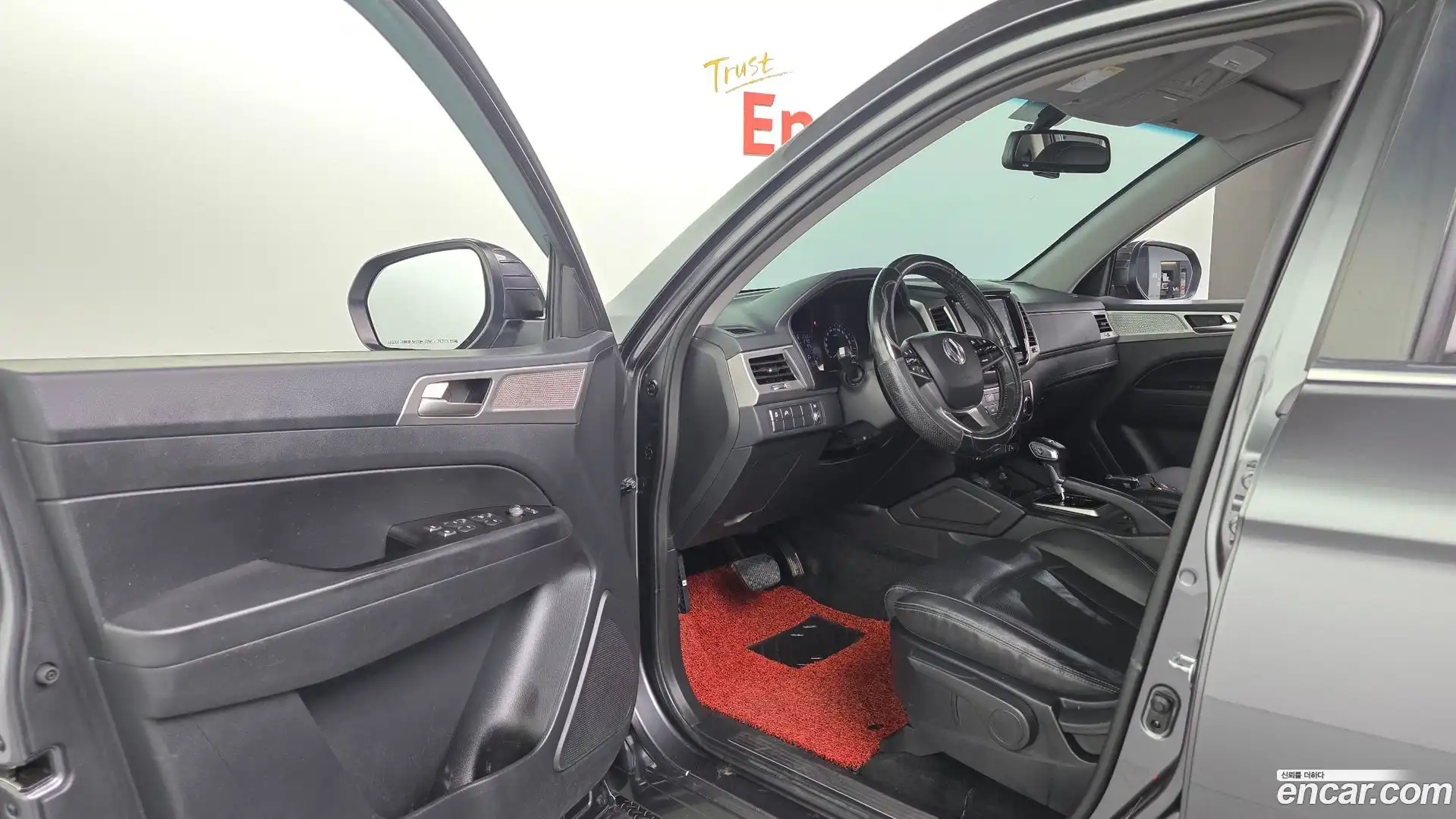 Rexton KG Mobility 2019.5-INNER-010