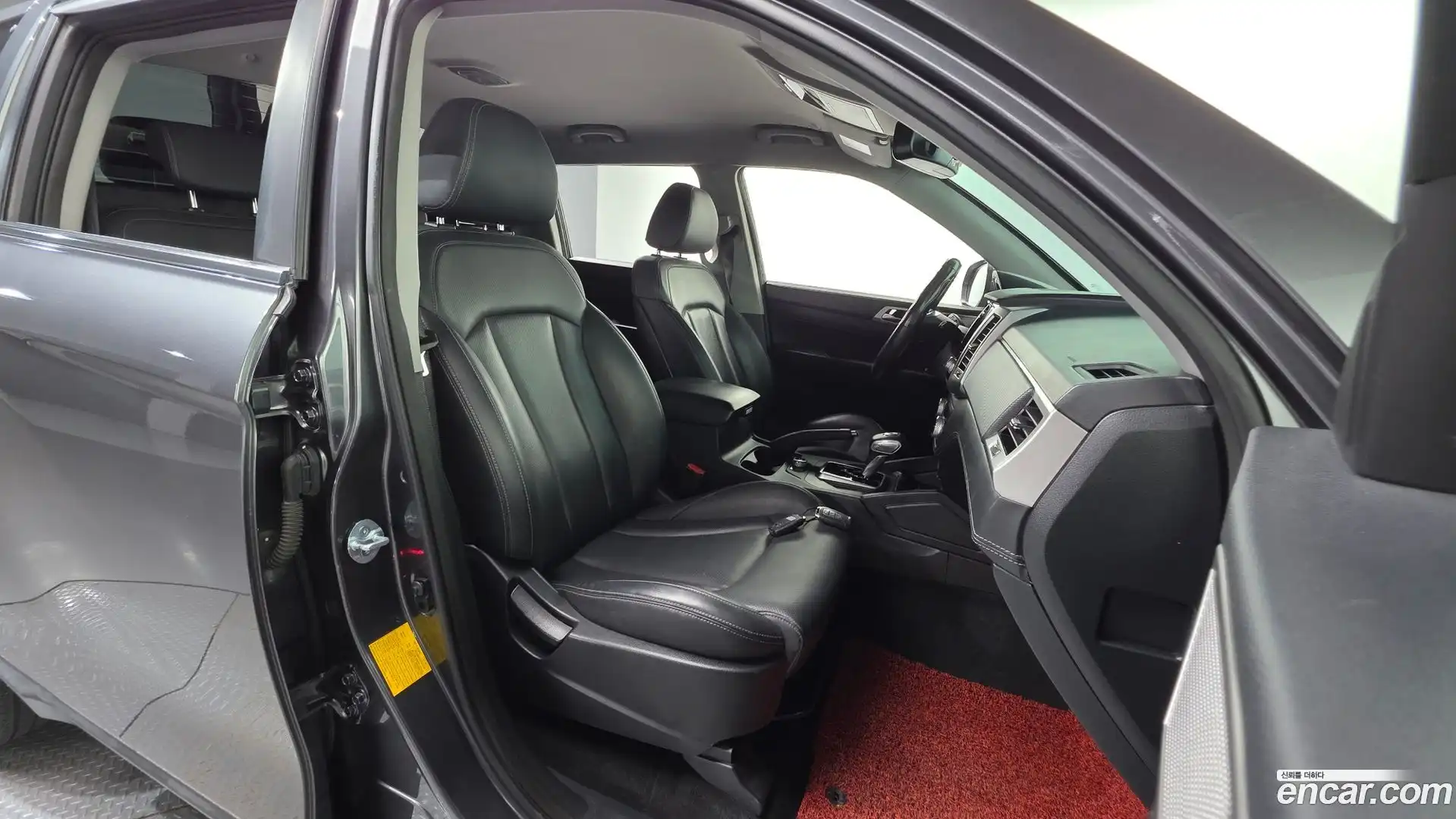 Rexton KG Mobility 2019.5-OPTION-042