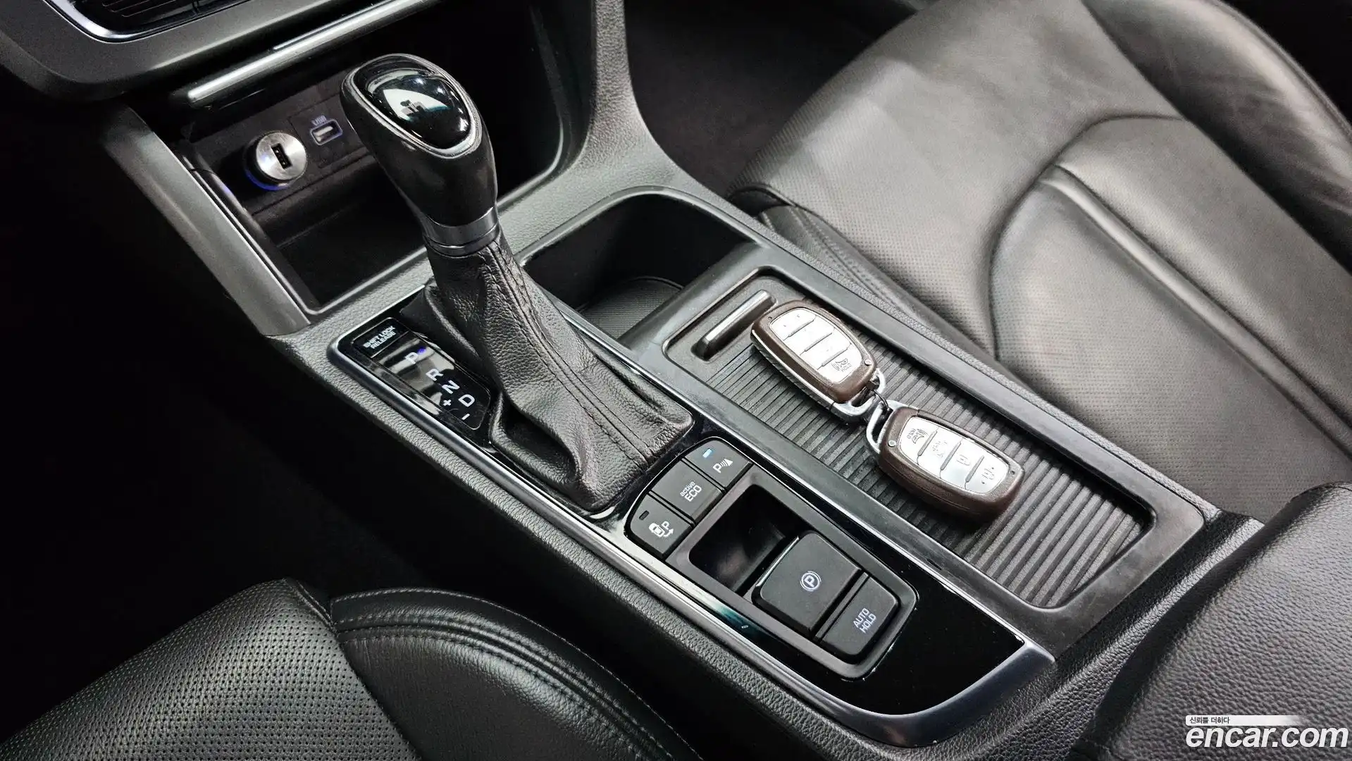 Sonata Hyundai 2014.3-INNER-009