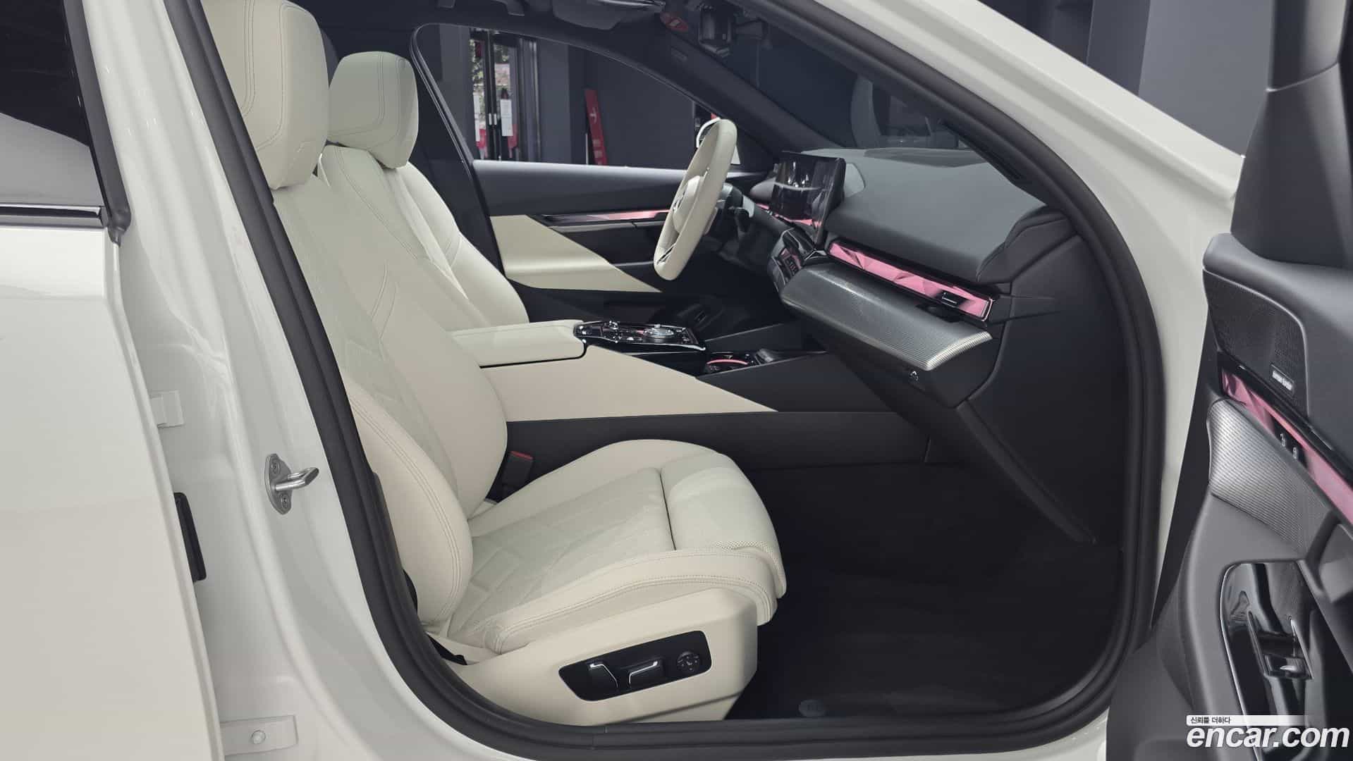 5-Series BMW 2025.9-OPTION-015