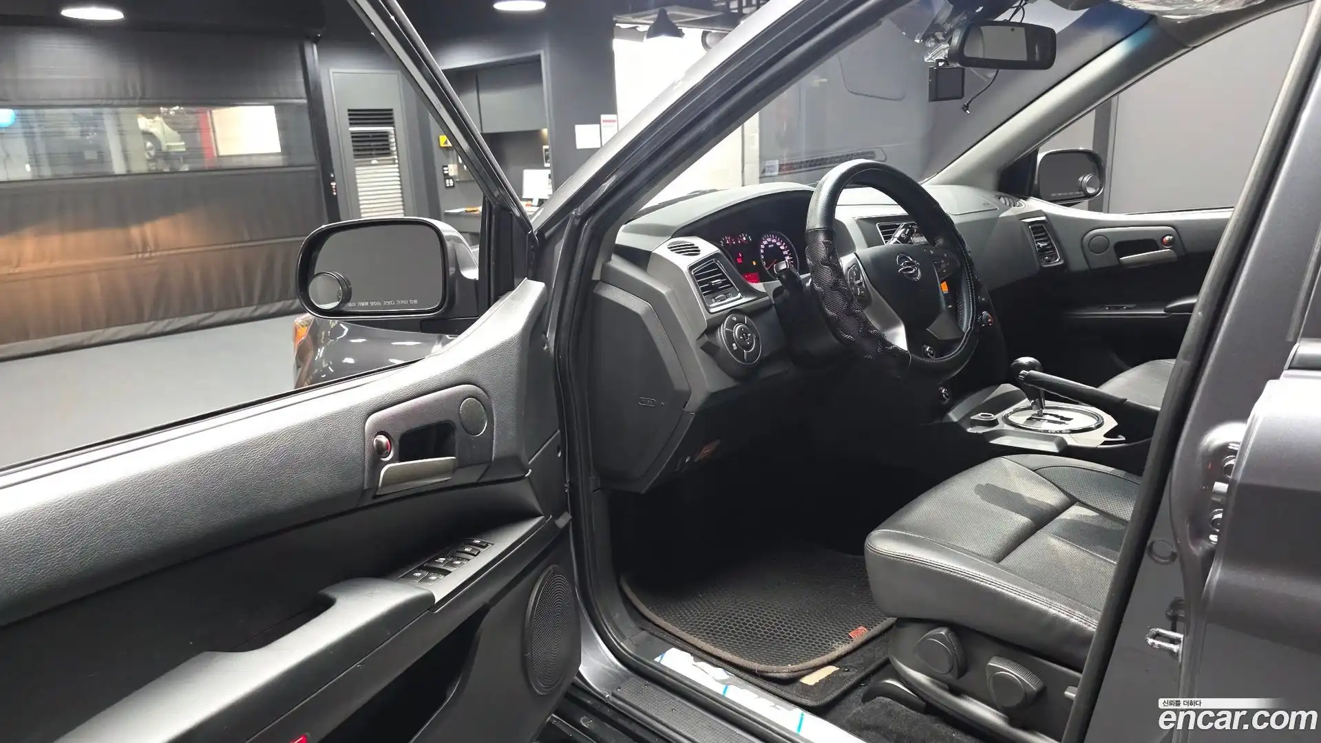 KORANDO KG Mobility 2018.0-INNER-010