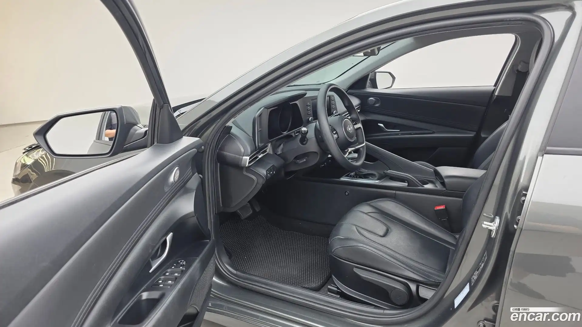 AVANTE Hyundai 2022.6-INNER-010