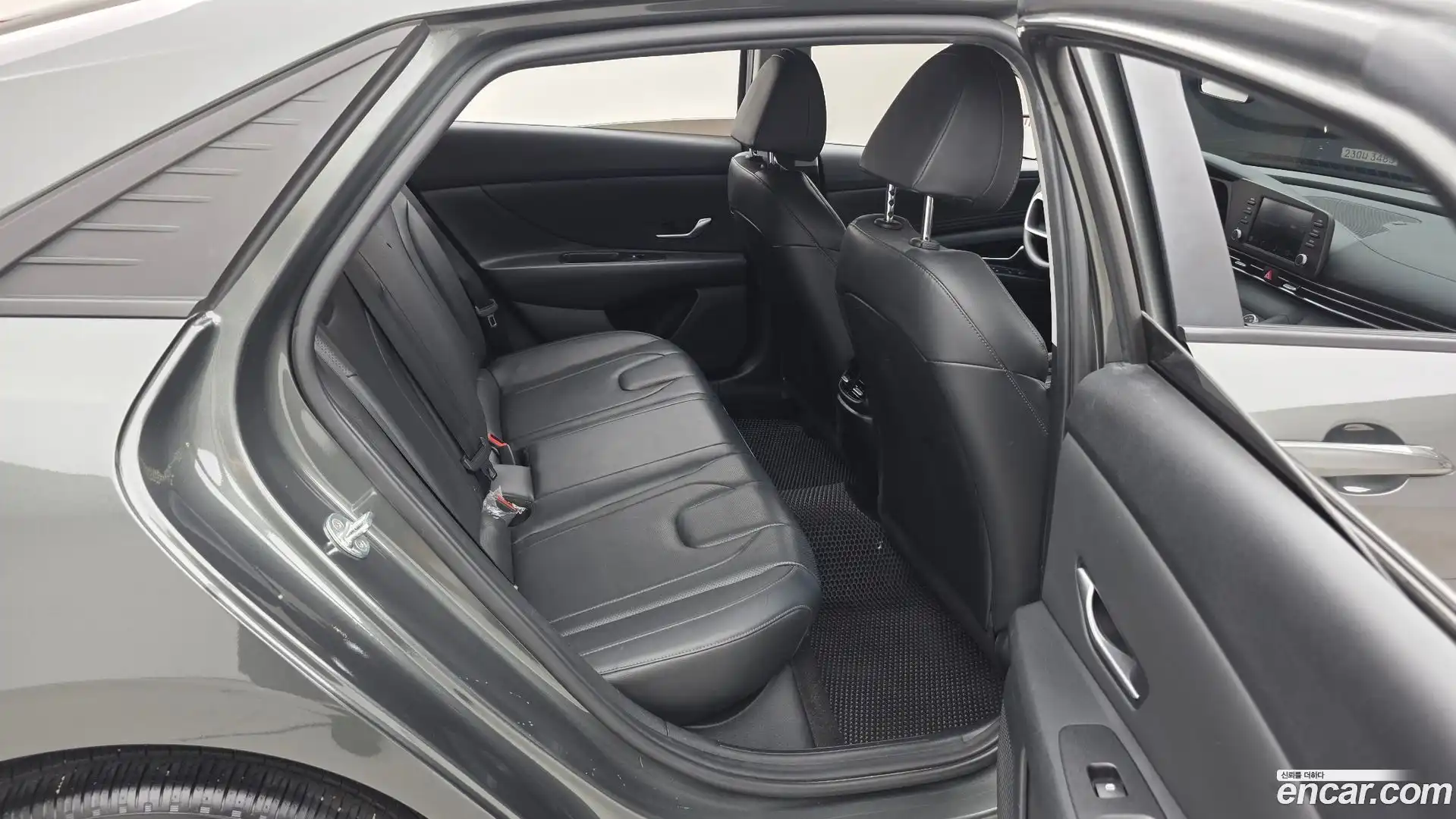 AVANTE Hyundai 2022.6-OPTION-016