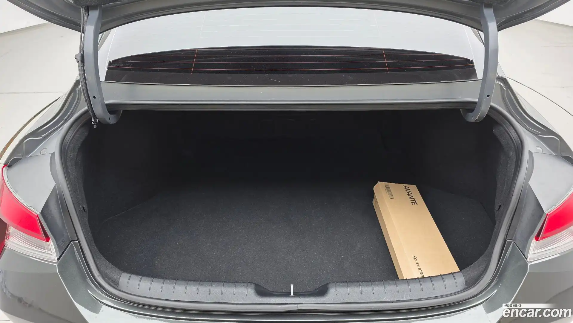 AVANTE Hyundai 2022.6-OPTION-024
