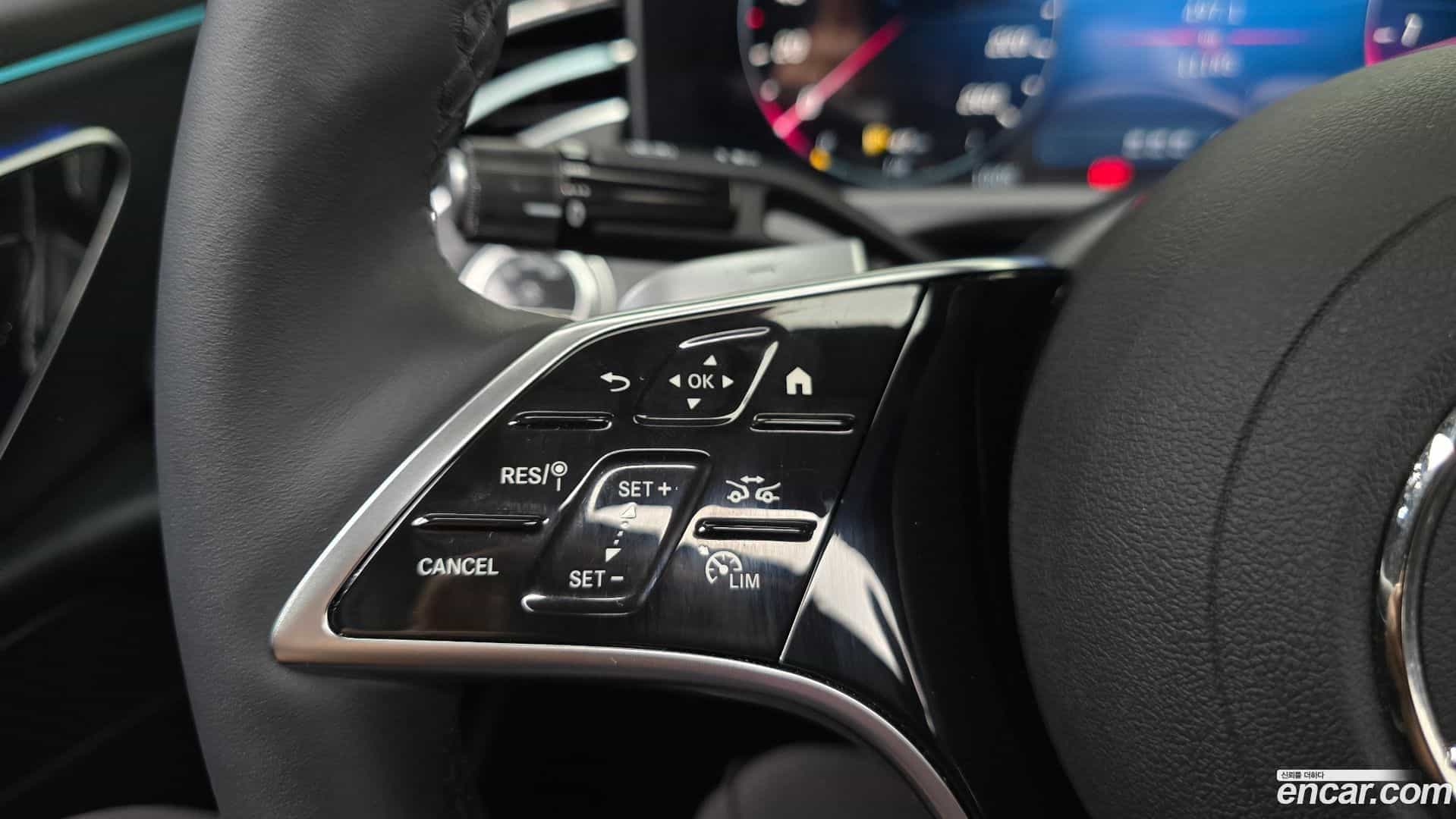 E-Class Mercedes-Benz 2025.4-OPTION-020