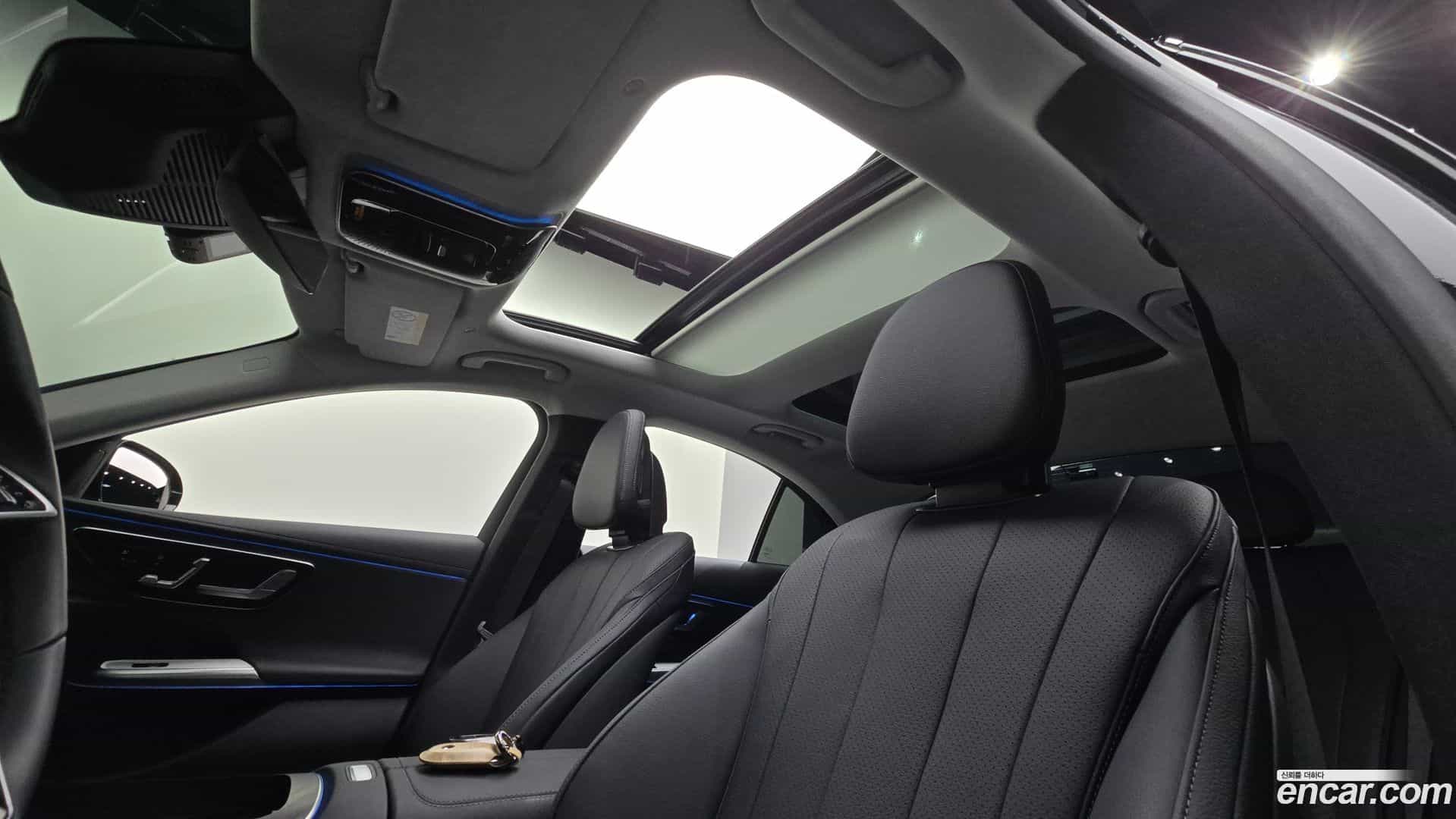 E-Class Mercedes-Benz 2025.4-OPTION-023