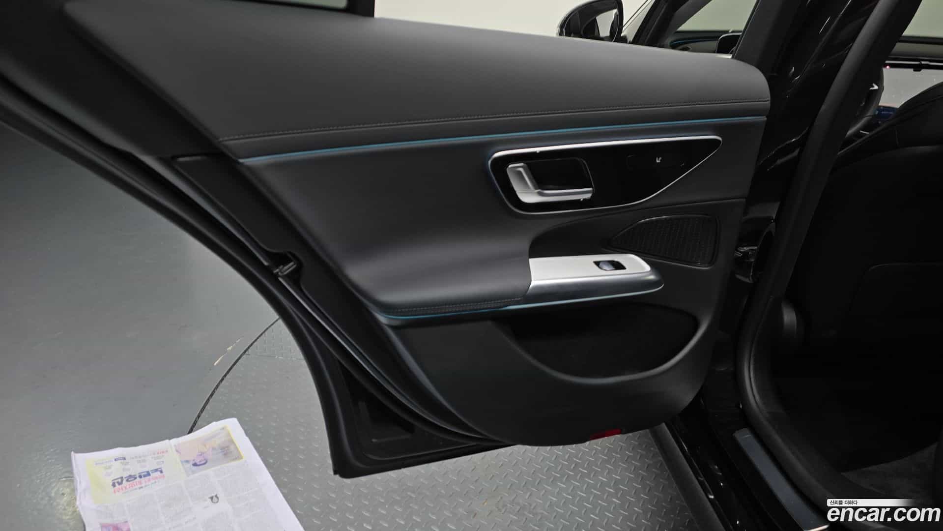 E-Class Mercedes-Benz 2025.4-INNER-035