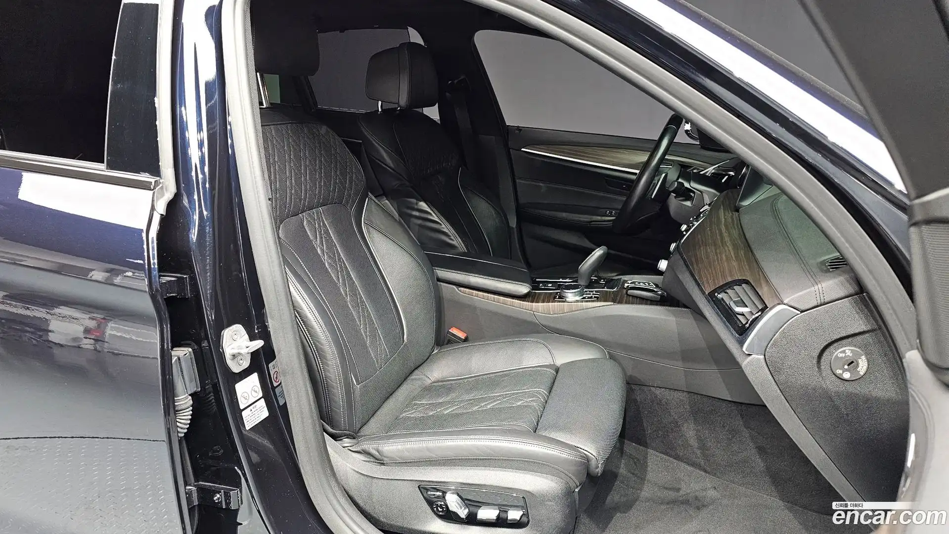 5-Series BMW 2018.4-OPTION-015