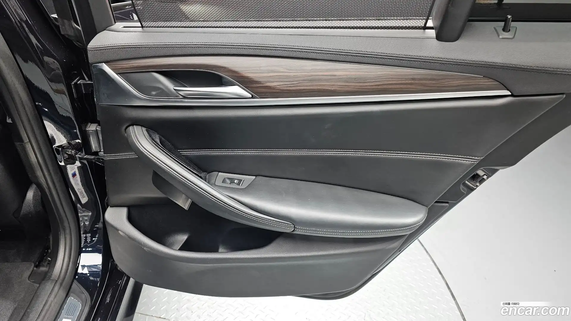 5-Series BMW 2018.4-INNER-035