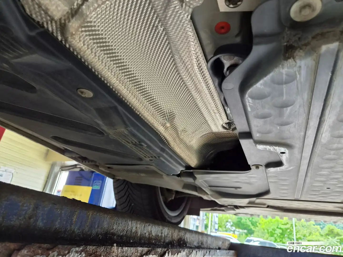 E-Class Mercedes-Benz 2019.3-OPTION-023