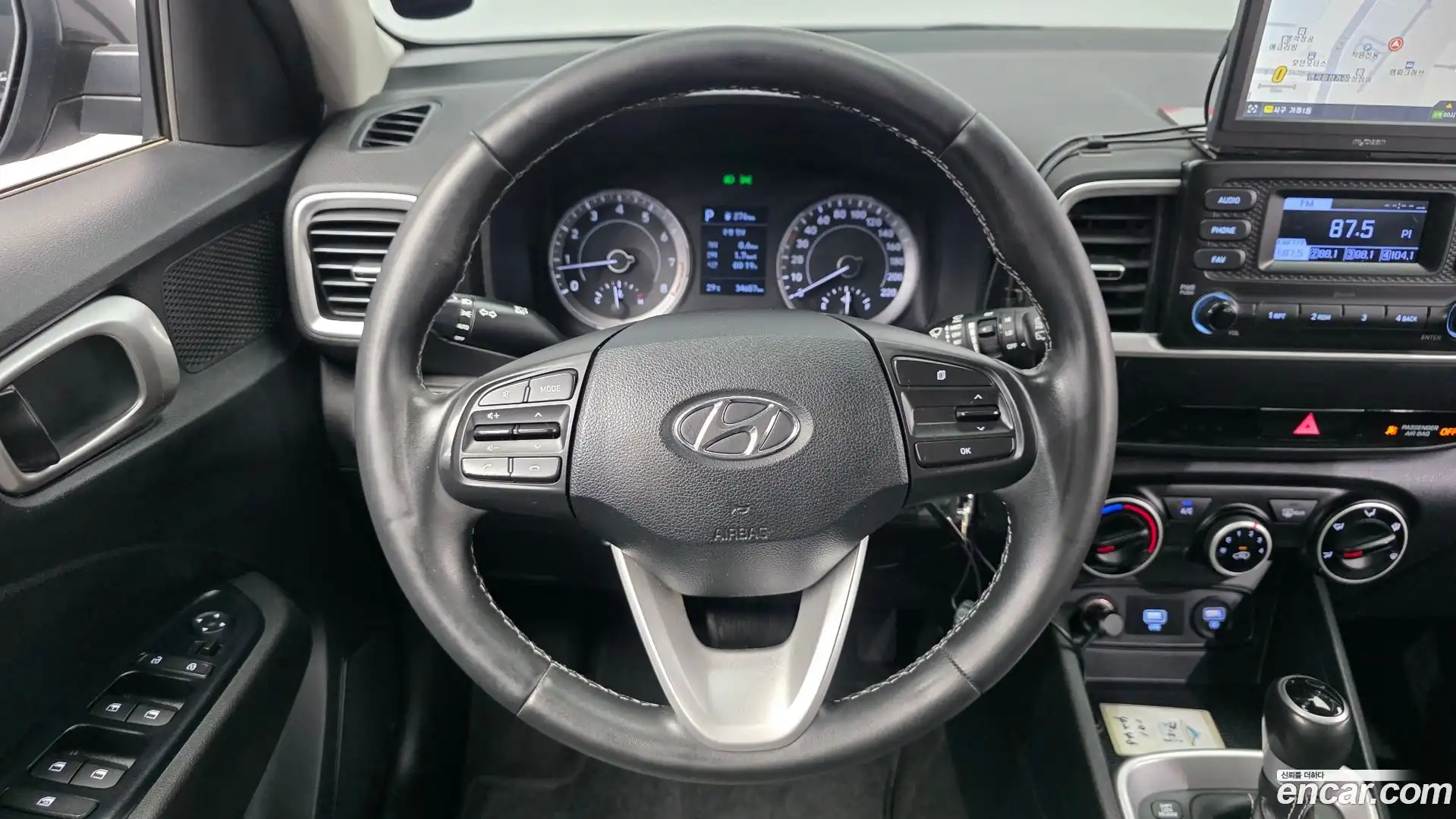 Venue Hyundai 2019.10-OPTION-017