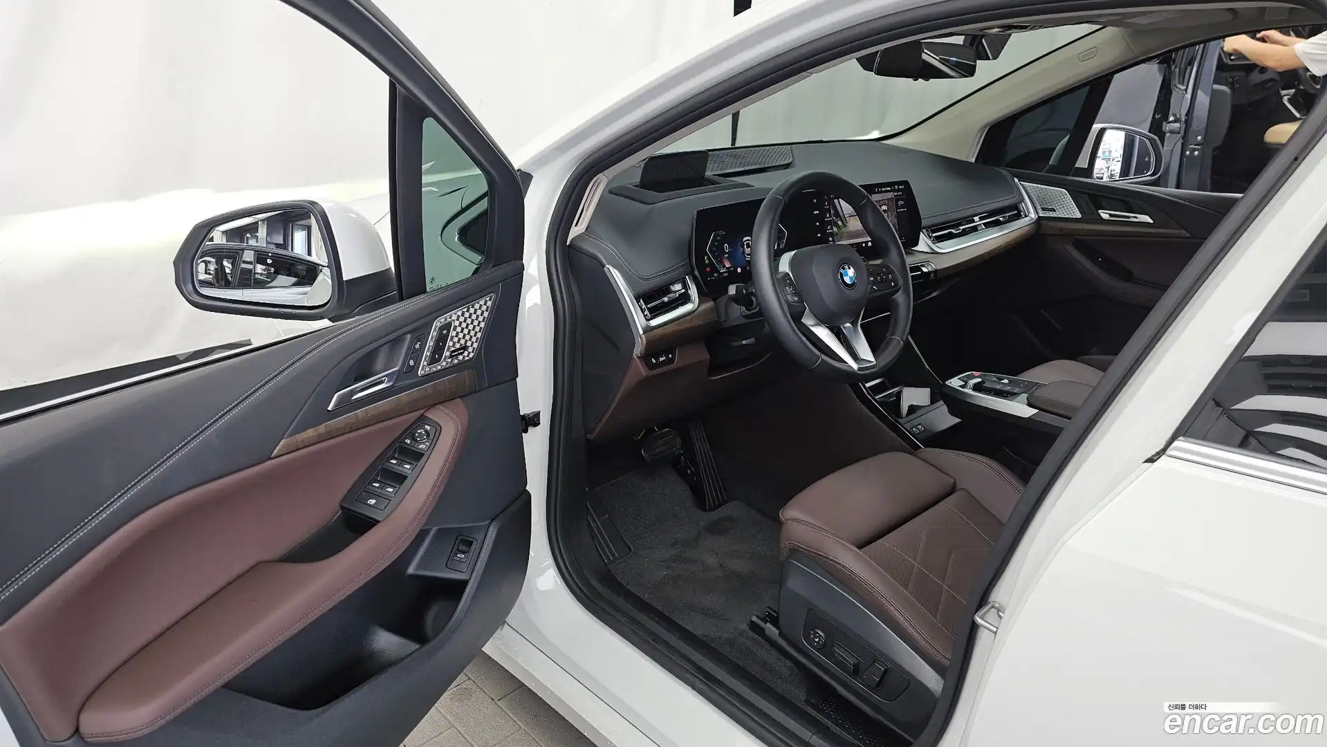 2-Series BMW 2025.4-INNER-010