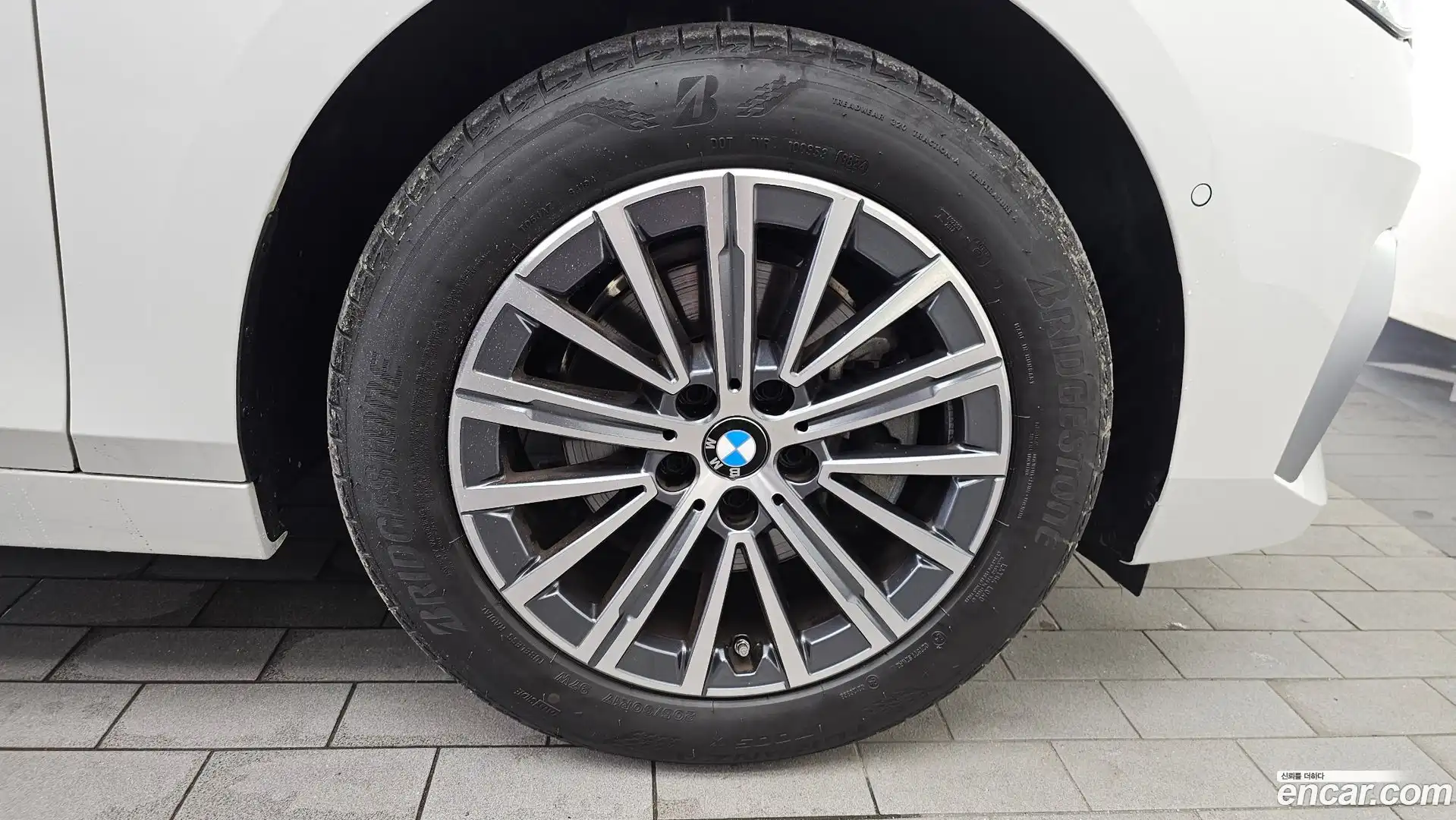 2-Series BMW 2025.4-OUTER-031
